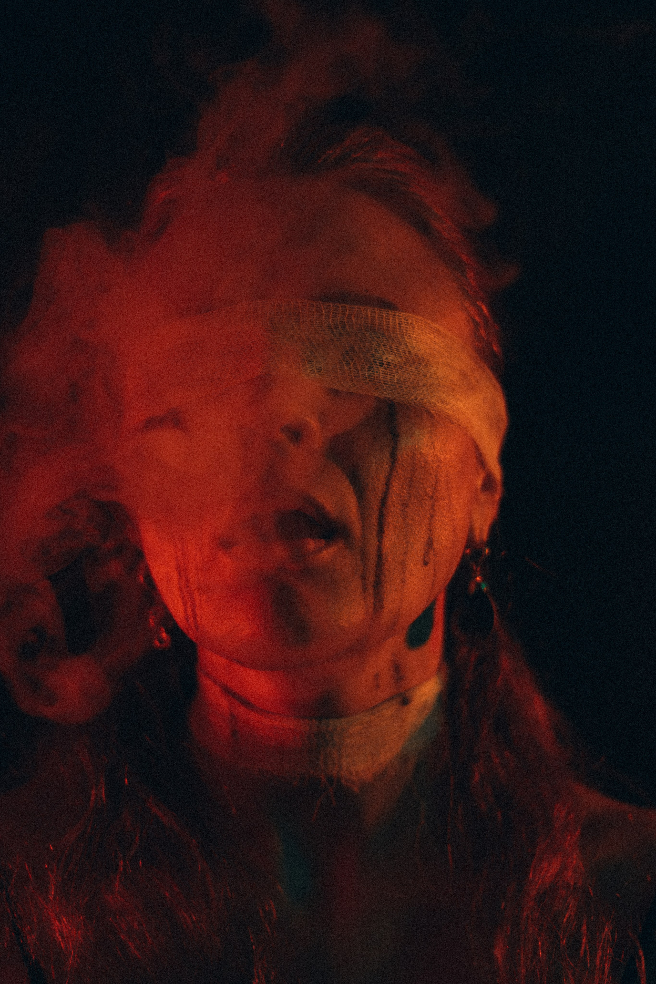 H E L E N. Портретный и уличный фотограф в Санкт-Петербурге Сергей Кутьин