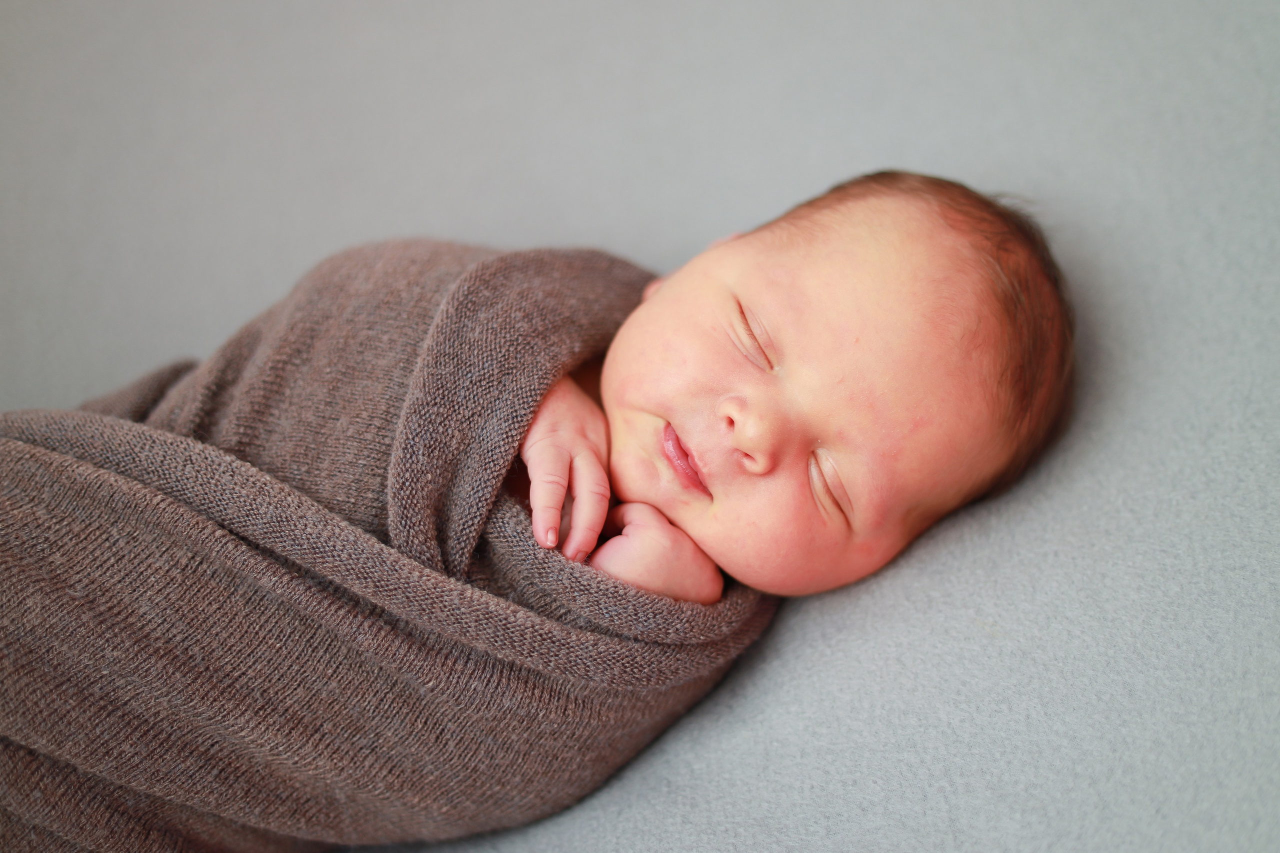 Ньюборн съёмка в студии. Семейный и Детский фотограф в Краснодаре Дарья Насаченко