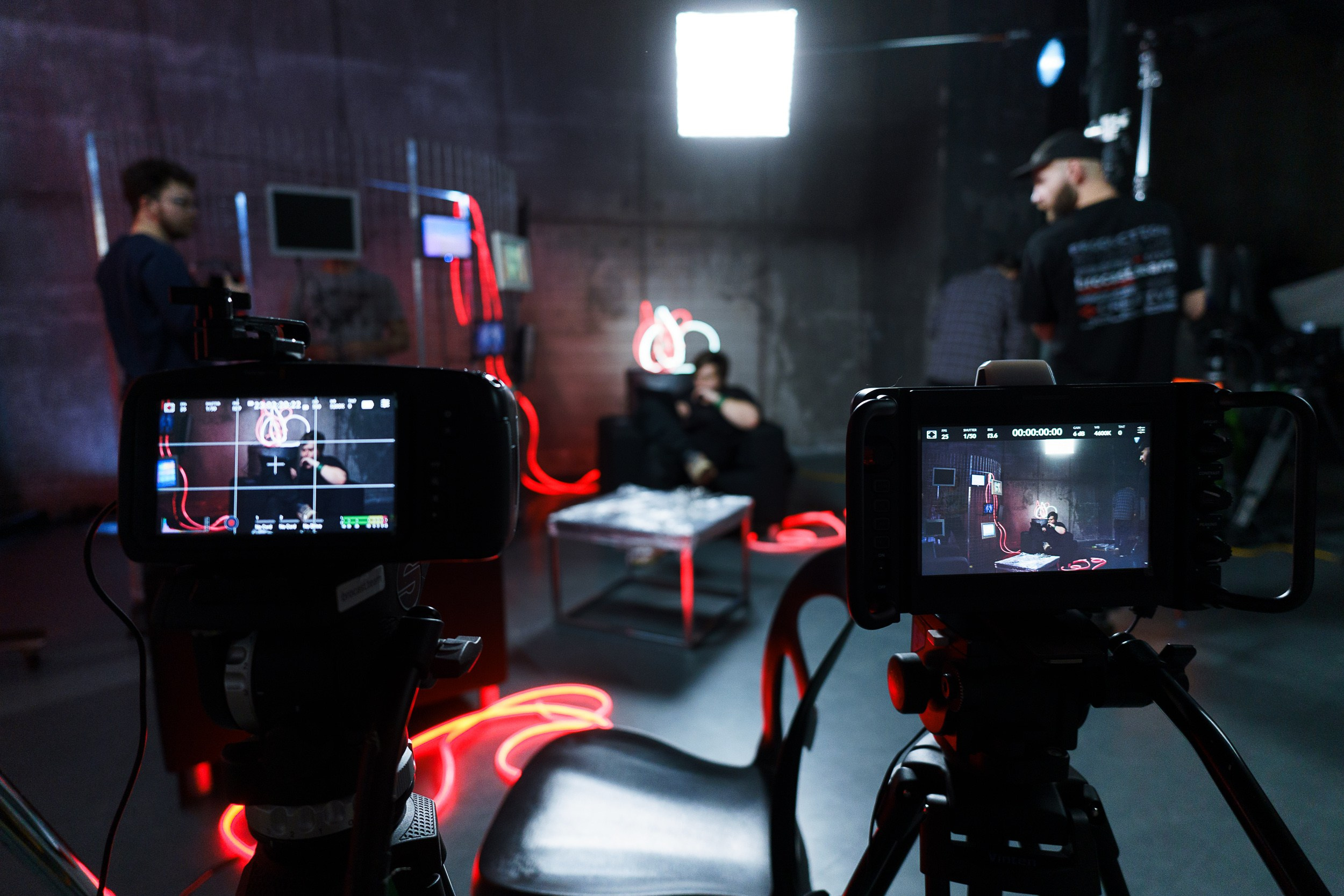 Бэкстейдж подкаста и ютуб шоу. Концертный и портретный фотограф Москва и Санкт-Петербург