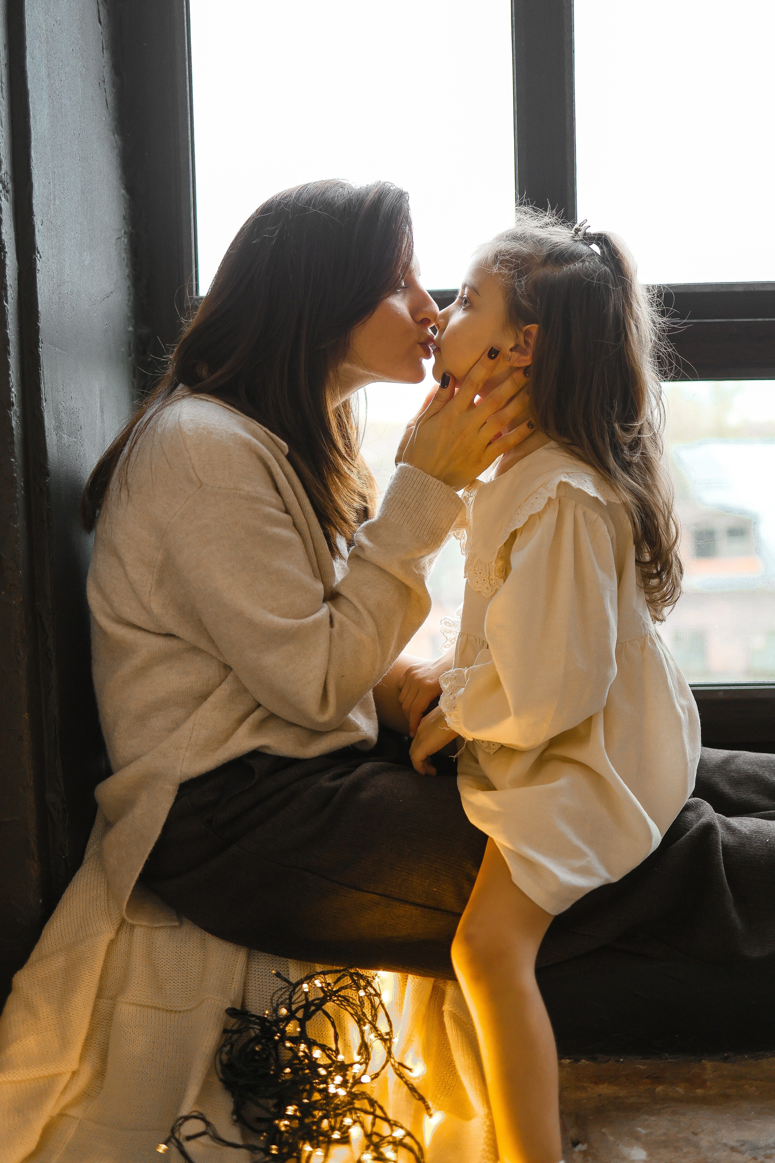 Виктория и Каролина. Я Лена — семейный фотограф в стиле Life Style Москва и Подмосковья: Балашиха, Пушкино, Щелково, Домодедово, Дмитров. Я за эмоции и любовь