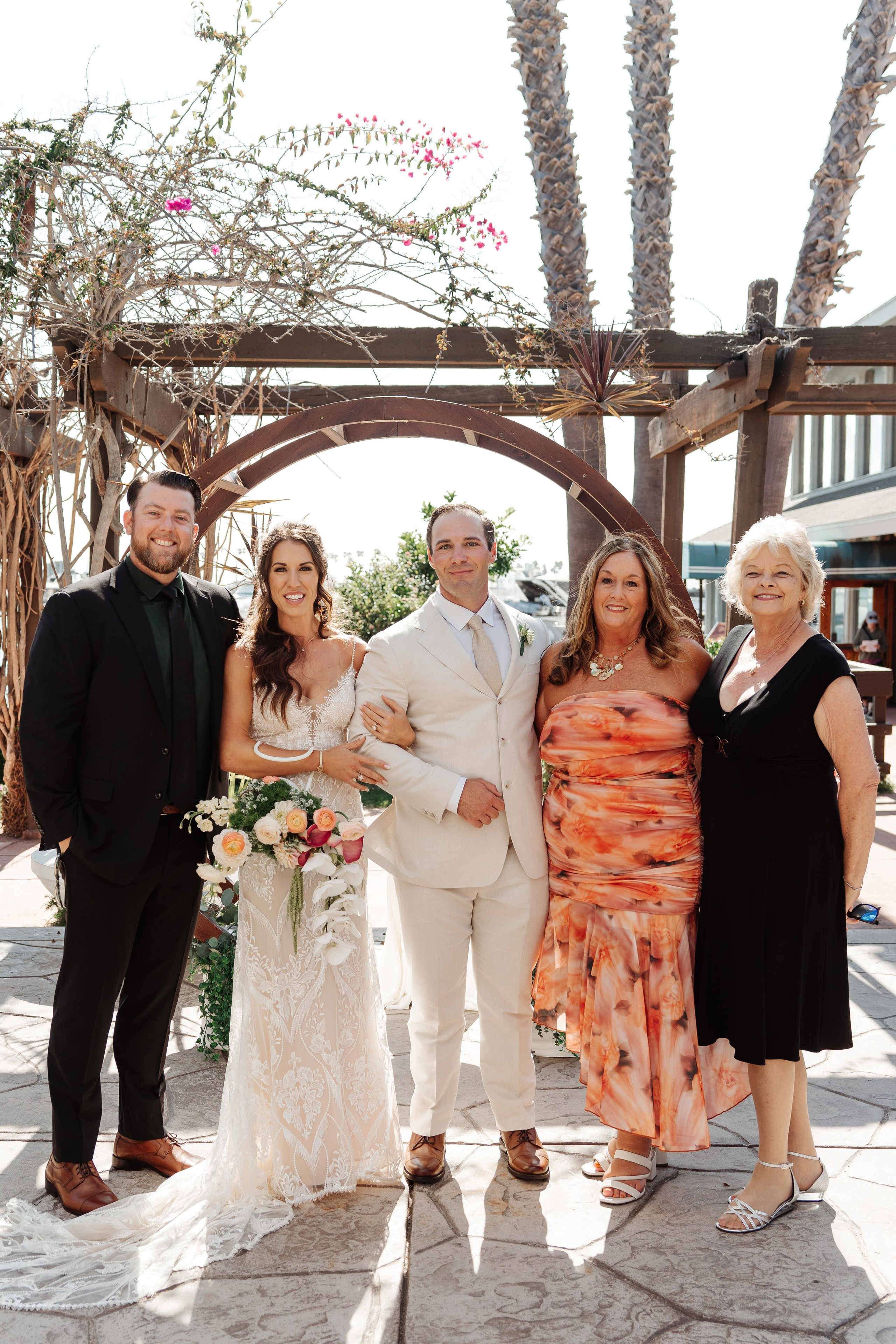 2025-08-16_BryanAmber. Ретушер Зенькевич Света