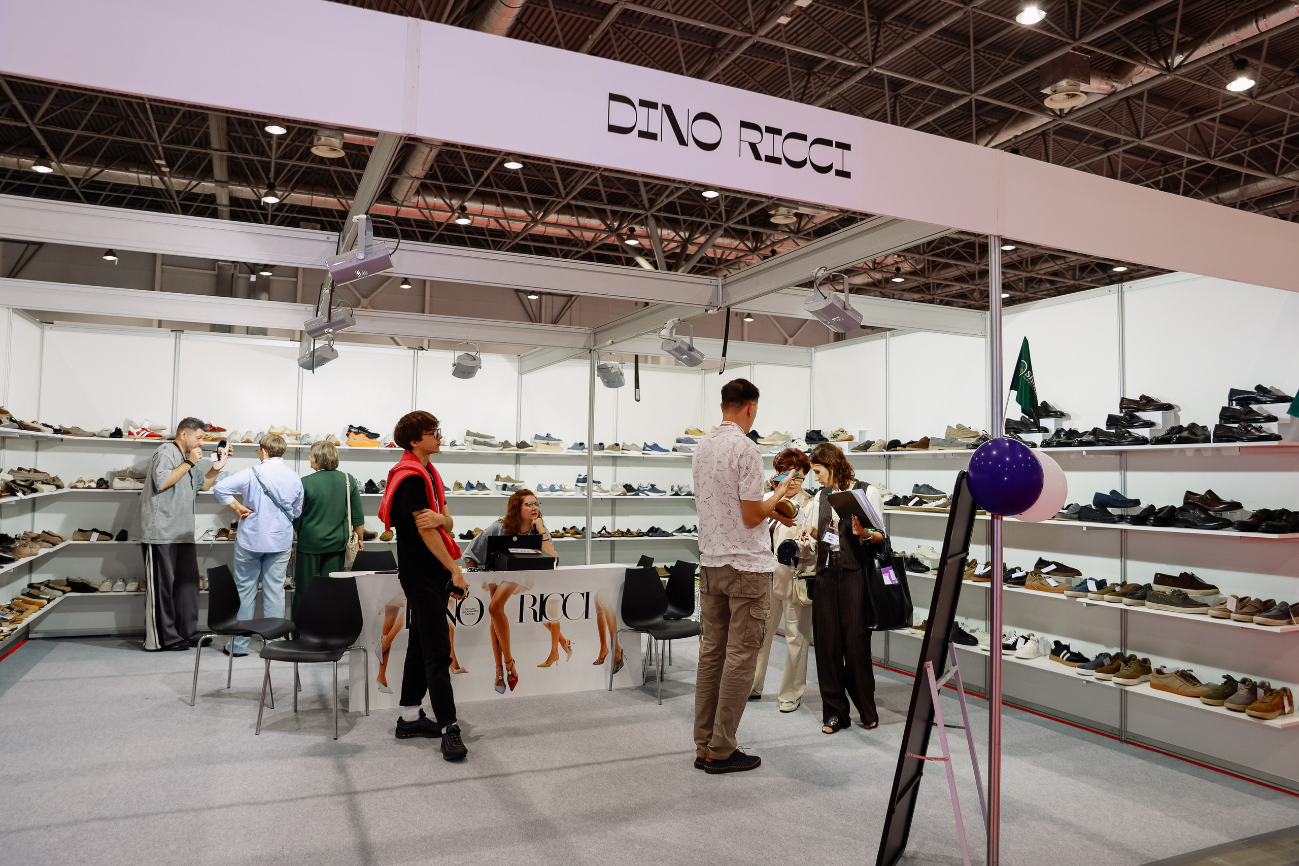 Обувная выставка Shoesstar в Экспоцентре. Фотограф Юлия Мальцева