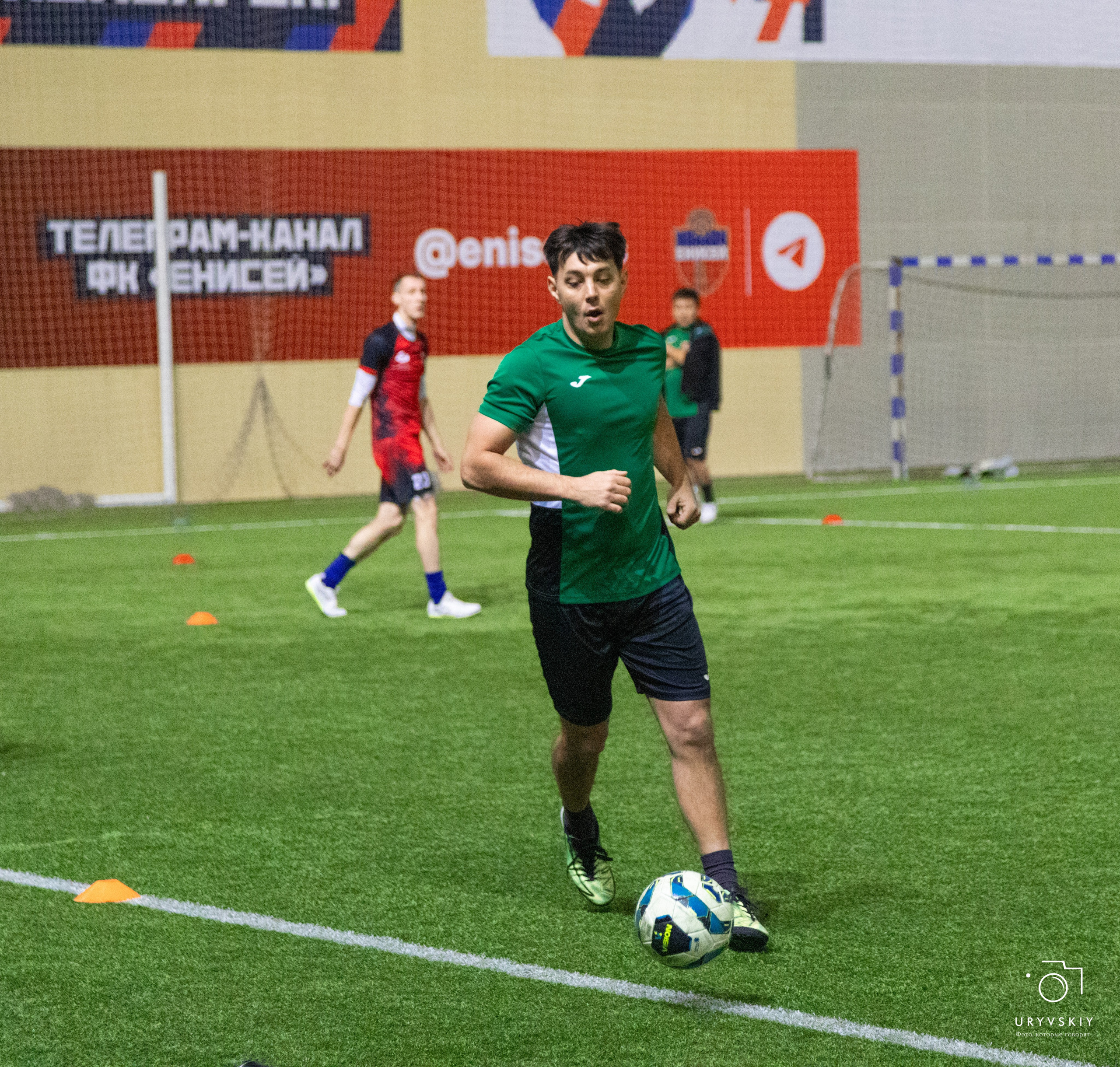 Командор футбол 29.11.2025. Игорь Урывский. Фотограф Красноярск