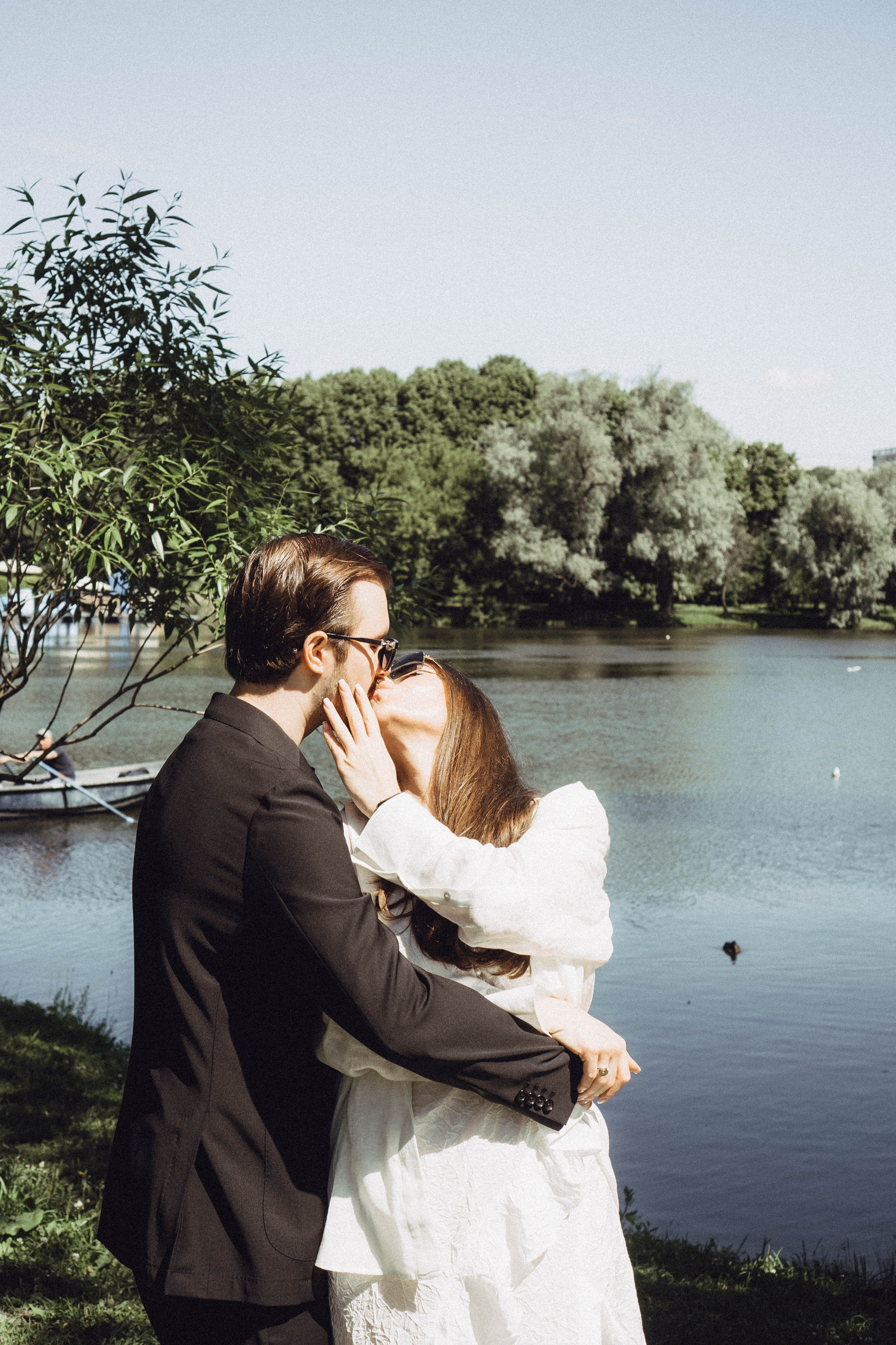СВАДЕБНАЯ СЬЕМКА В ПАРКЕ ПОБЕДЫ И ПРОГУЛКА ПО МОСКОВСКОМУ ПРОСПЕКТУ. Профессиональный фотограф, Санкт-Петербург — Виктория Богомолова