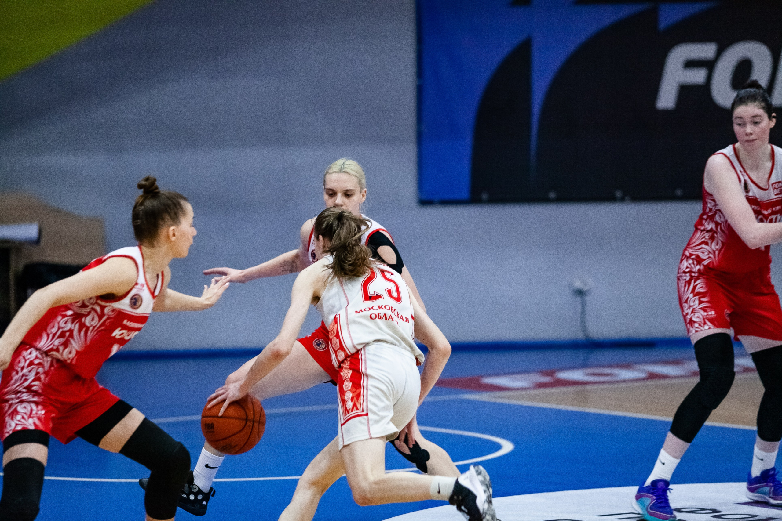 РФБ / БК Юность — БК Спартак. Фотография