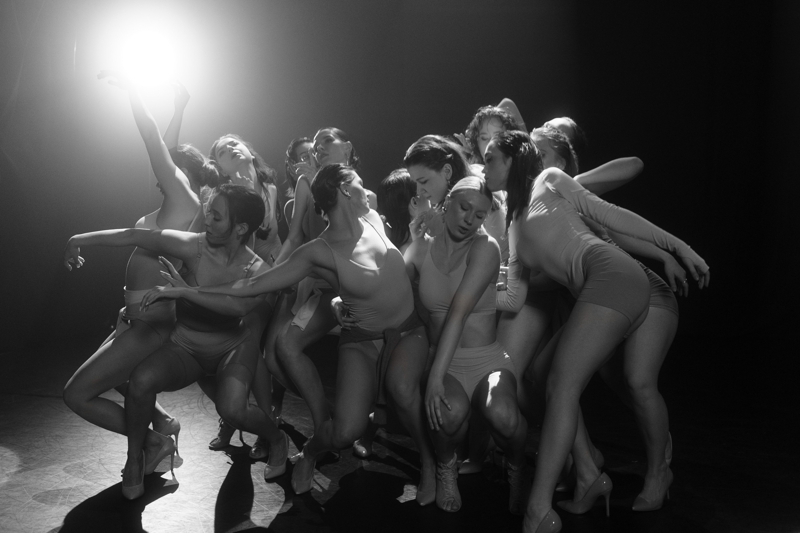 Reportage photography of dancers in the movie pavilion