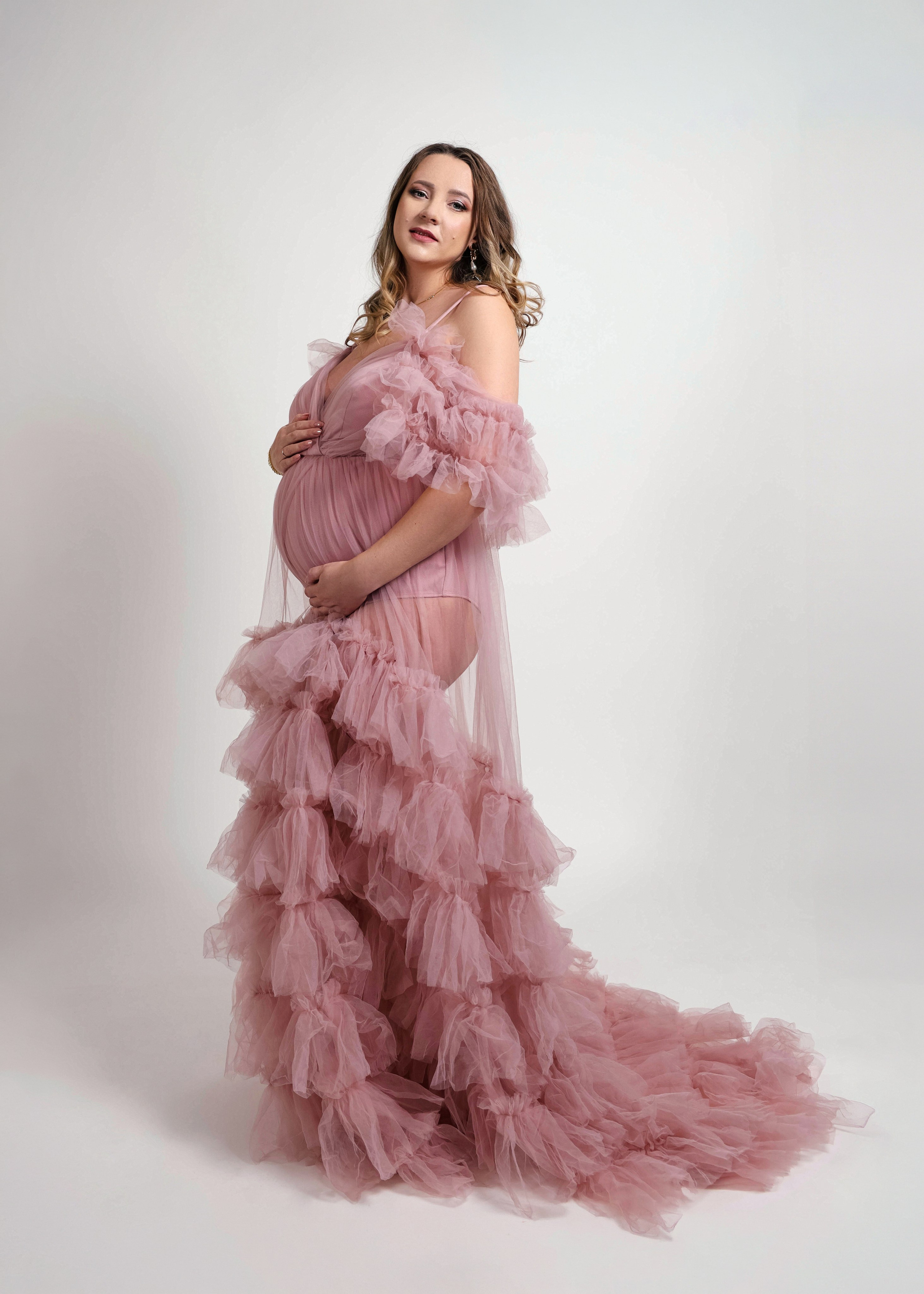 Pregnant. Halifax Photographer — Kristina Konstantinidi