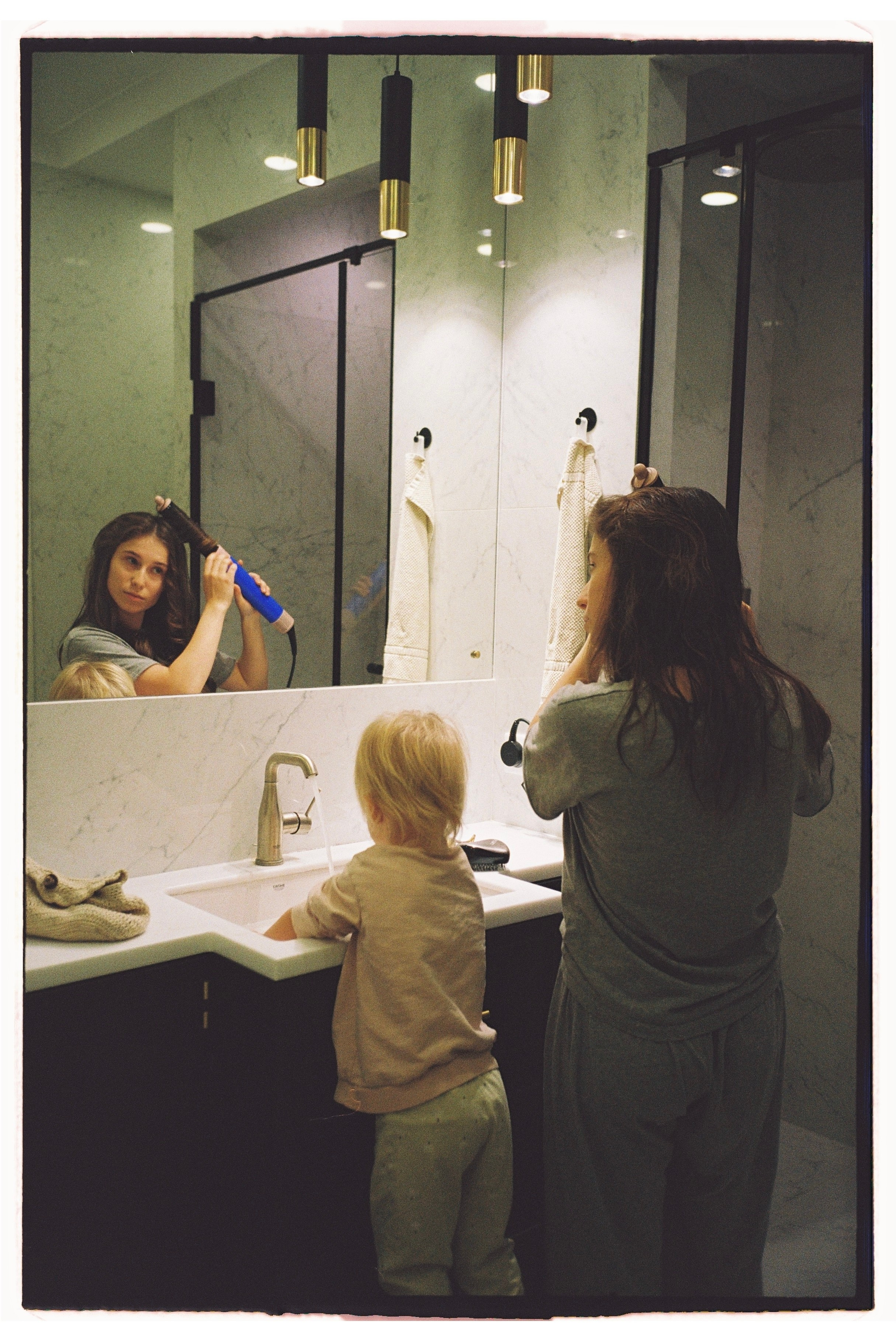 A&v. Плёночный фотограф — Москва