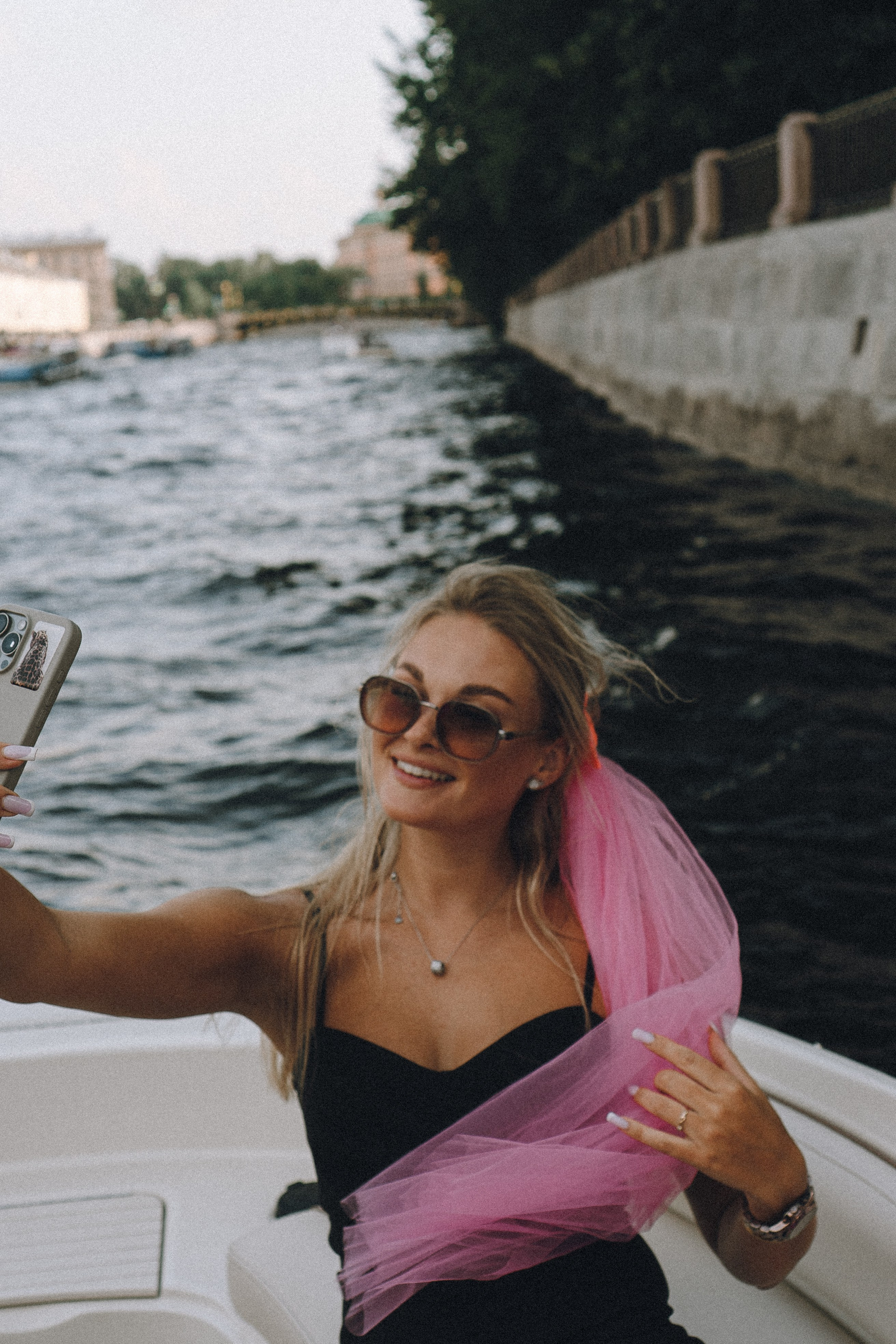 ДЕВИЧНИК НА КАТЕРЕ. Профессиональный фотограф, Санкт-Петербург — Виктория Богомолова