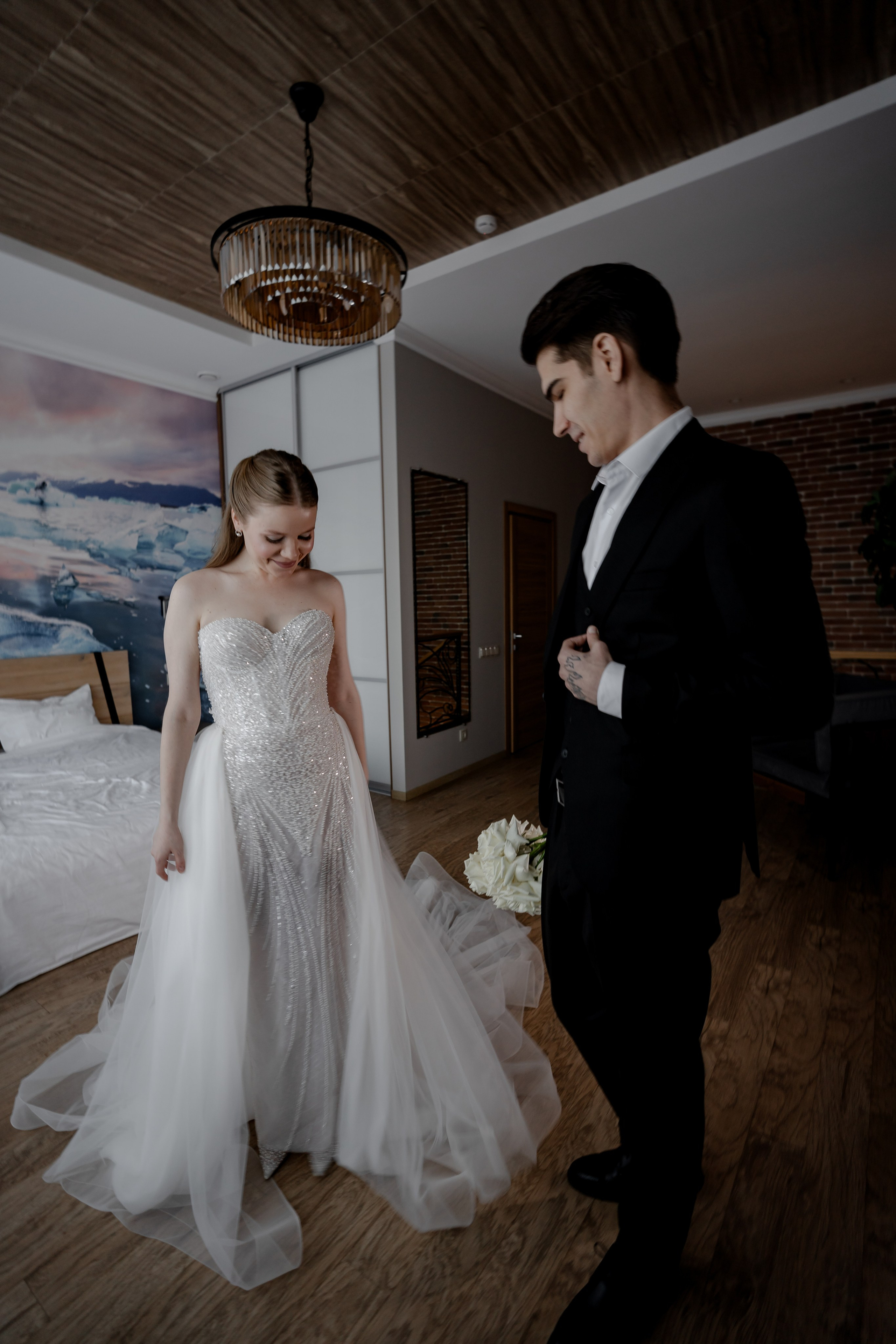 СВАДЕБНАЯ СЬЕМКА СБОРОВ В ОТЕЛЕ И ВЫЕЗД НА ЦЕРЕМОНИЮ (СНЯТО В СИБИРЕ В НИЖНЕВАРТОВСКЕ)М. Профессиональный фотограф, Санкт-Петербург — Виктория Богомолова