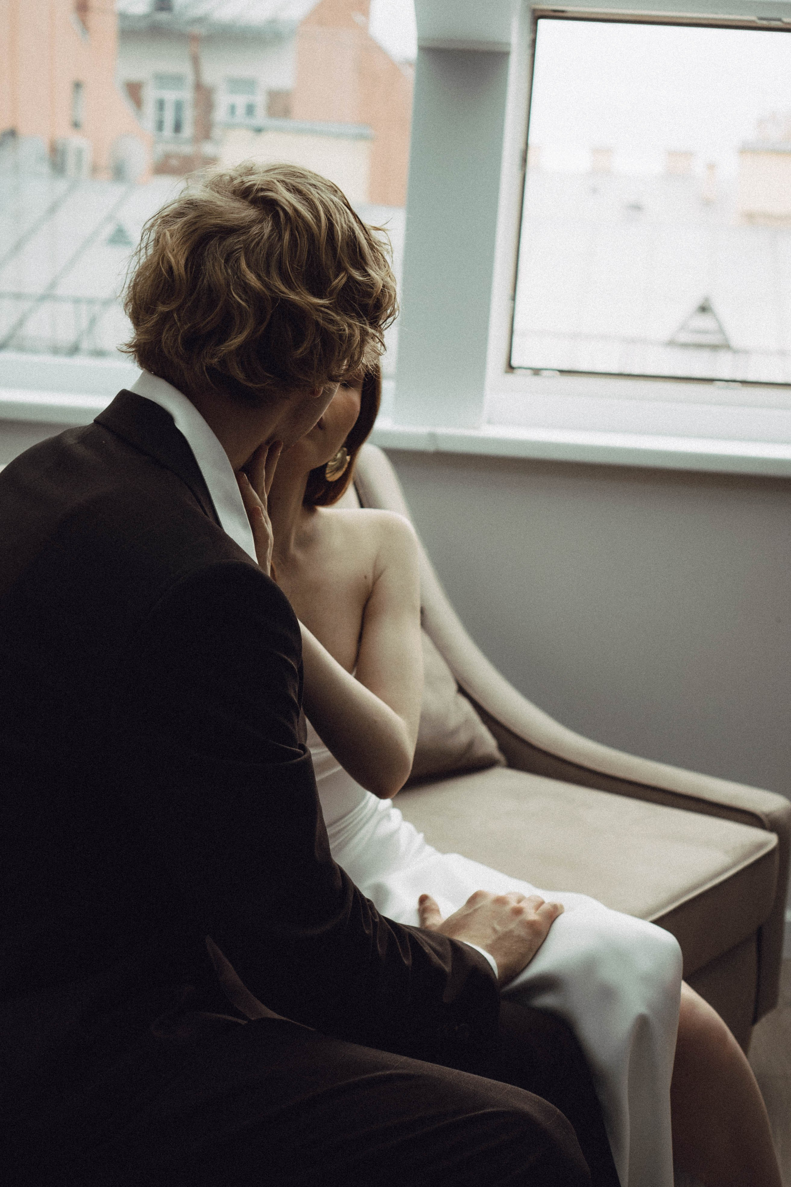 СВАДЕБНАЯ СЬЕМКА В ОТЕЛЕ. СБОРЫ ЖЕНИХА И НЕВЕСТЫ И ТАКЖЕ ТОР И ПОДГОТОВКА К ПРОГУЛКЕ. Профессиональный фотограф, Санкт-Петербург — Виктория Богомолова