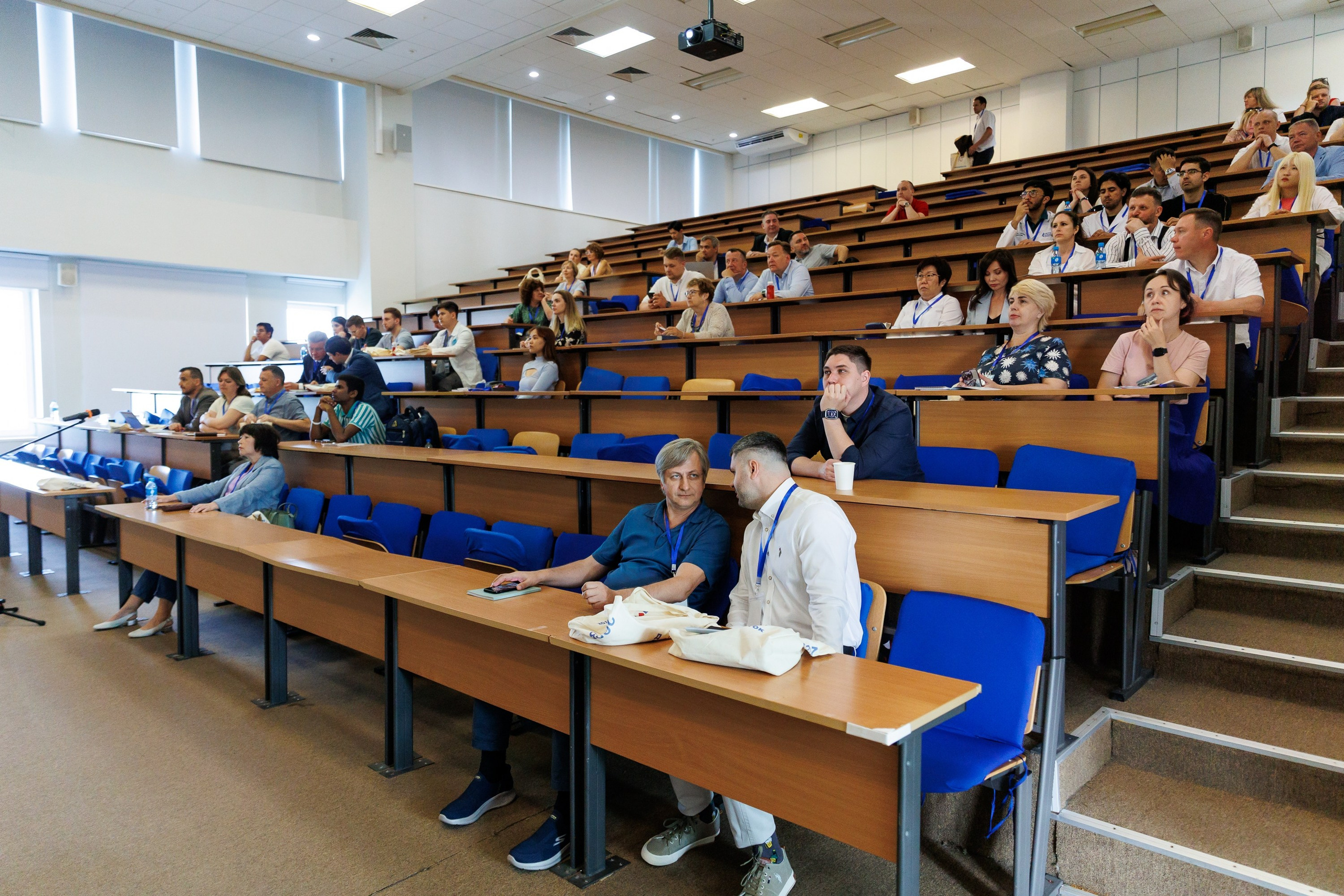 Конференция Хирургии сердца. Репортажный и студийный фотограф во Владивостоке Дударева Софья