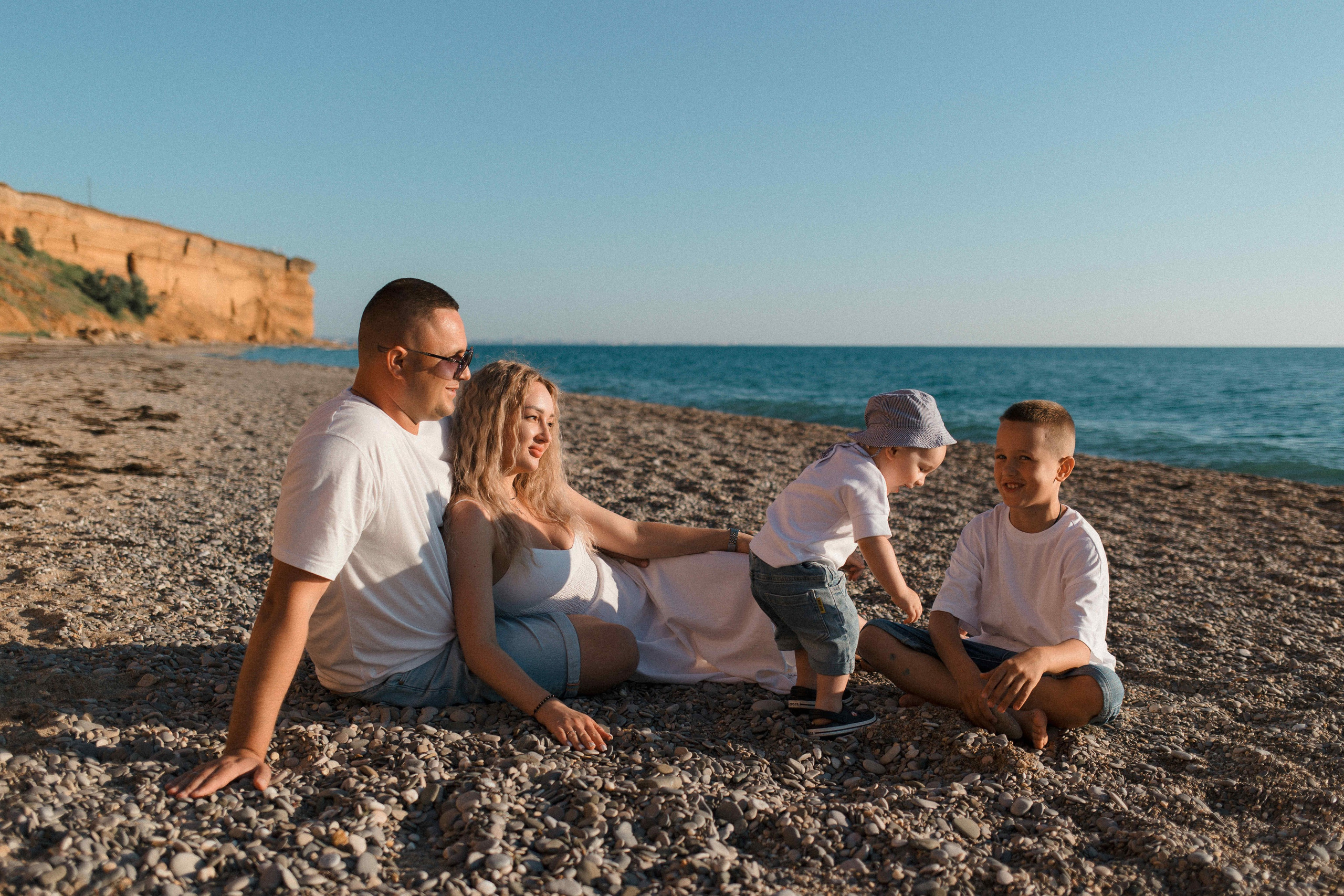 Море, закат, любовь🖤. Свадебный фотограф Мироманов Николай в Крыму