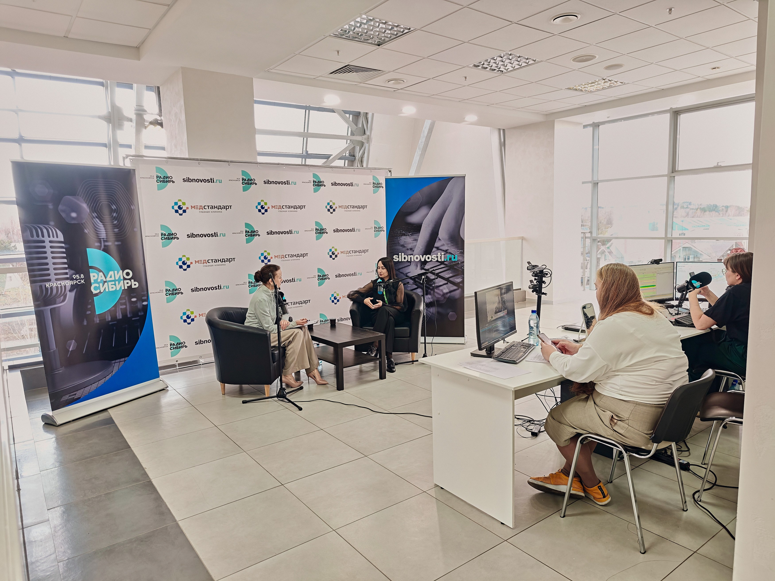 PR Среда в СФУ — СНЯТО НА СМАРТФОН (2 дня съёмок). Фотограф Яковлев Роман — Красноярск