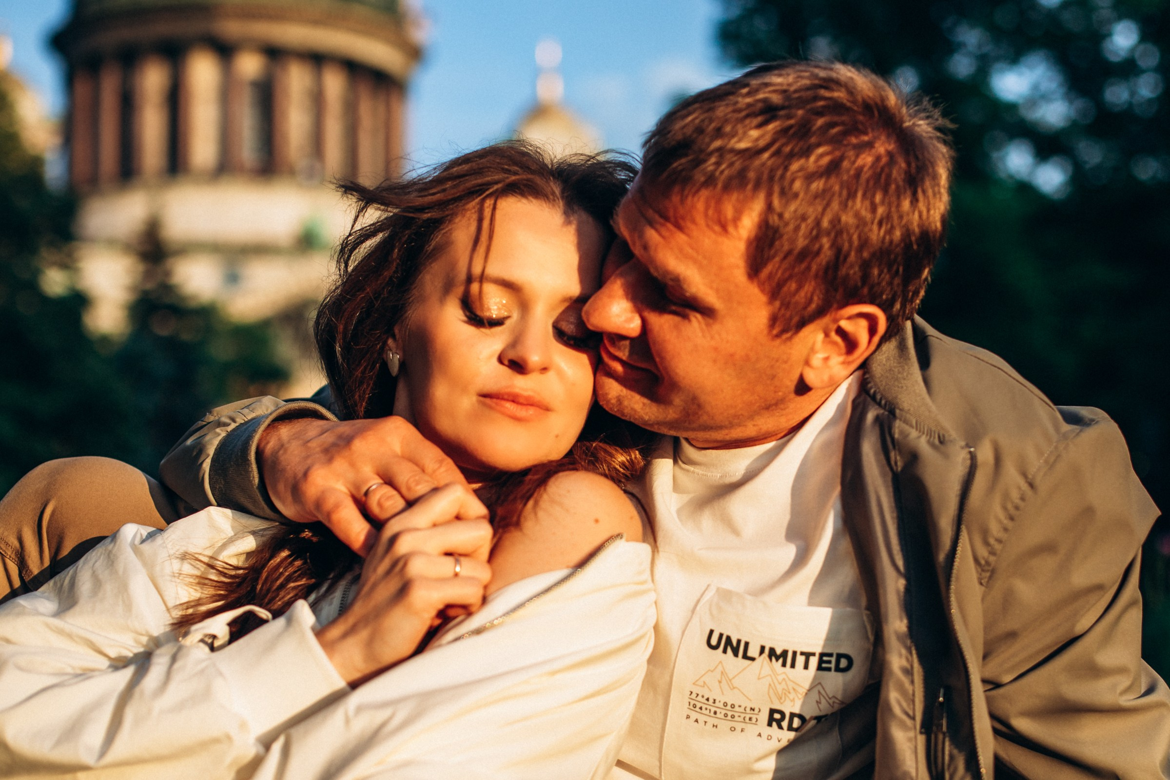 Сергей и Наталья в июне. Фотопрогулка в Петербурге. Индивидуальный и семейный фотограф в Санкт-Петербурге