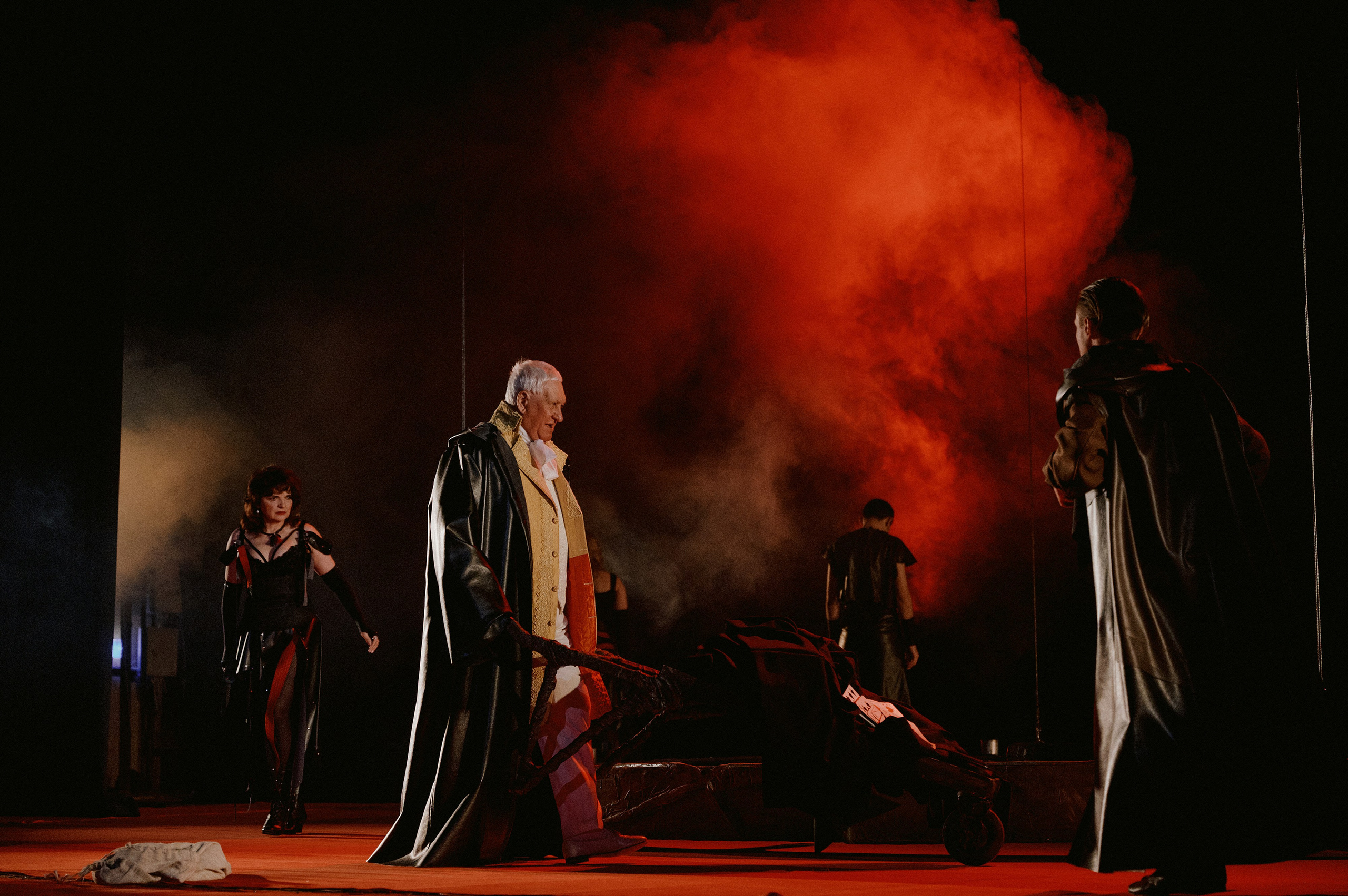 Жестокие Сердца. Театр драмы и комедии им. Комиссаржевской. Свадебный фотограф в Ростовe-на-Дону Анастасия Прутова