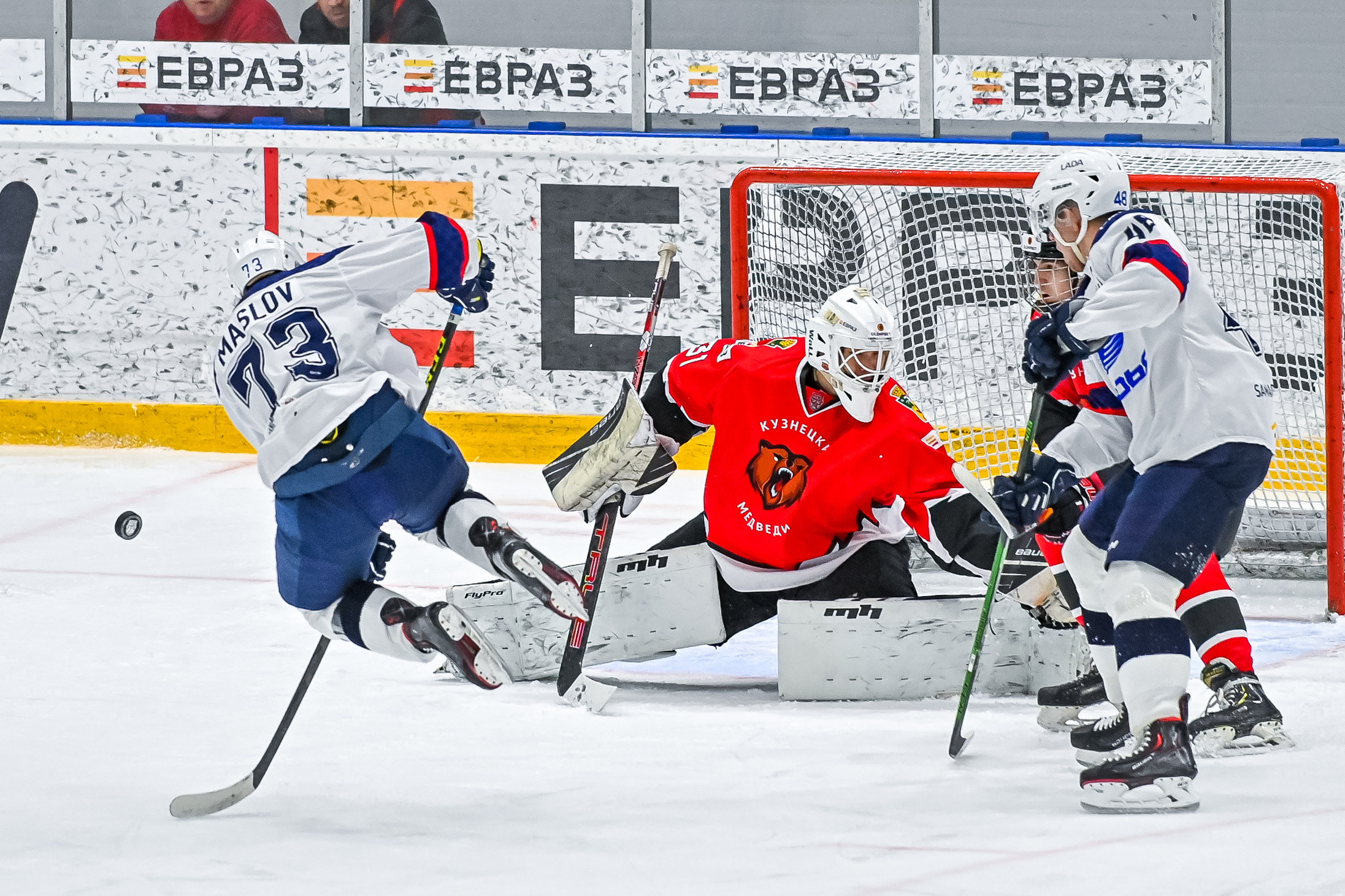 «Кузнецкие Медведи» — «Ладья» 06.01.2023. Репортажный профессиональный фотограф-любитель