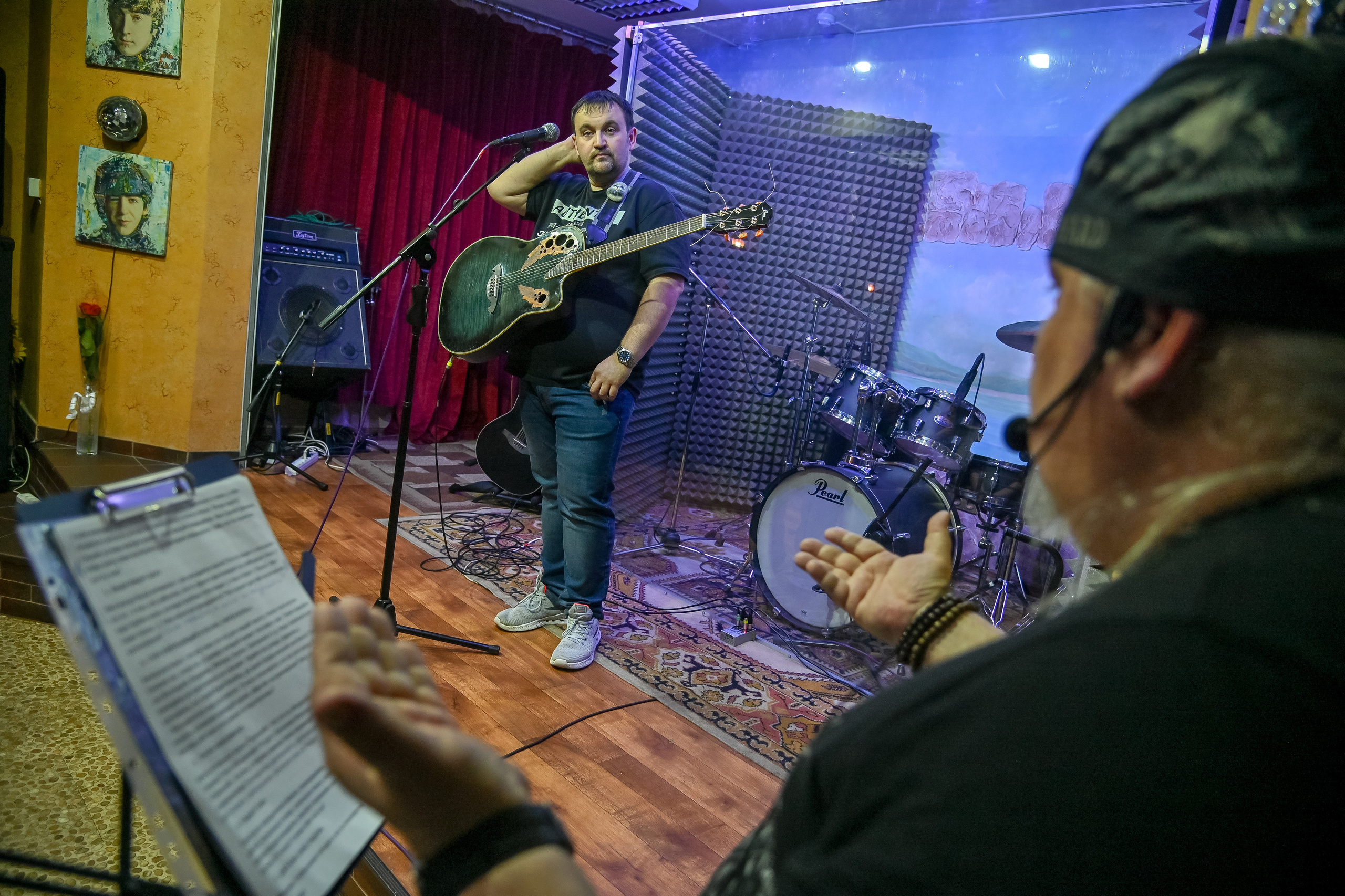 Творческий вечер Михаила Гребенникова в РКС «БАZА 24». Репортажный профессиональный фотограф-любитель