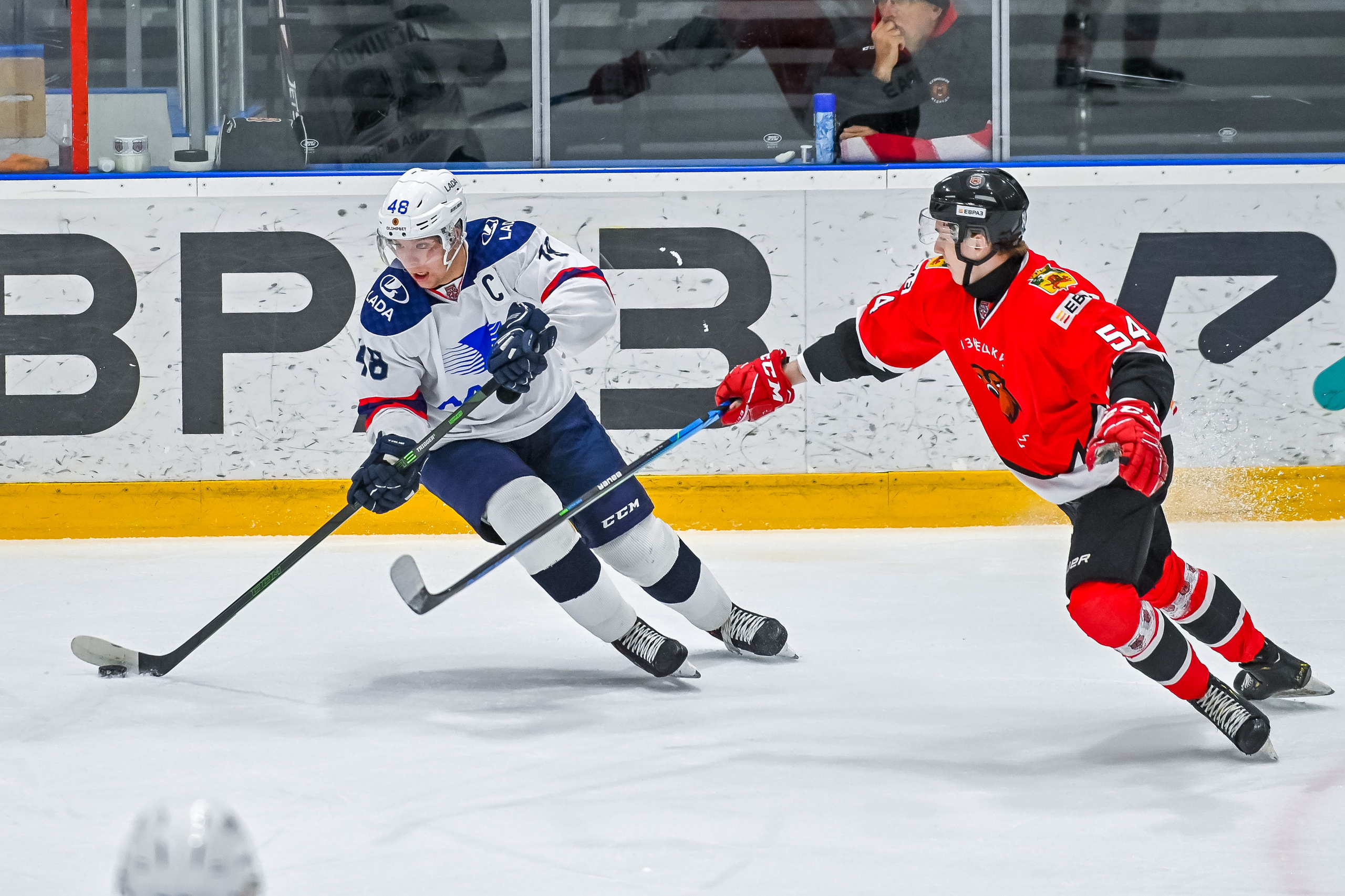 «Кузнецкие Медведи» — «Ладья» 06.01.2023. Репортажный профессиональный фотограф-любитель