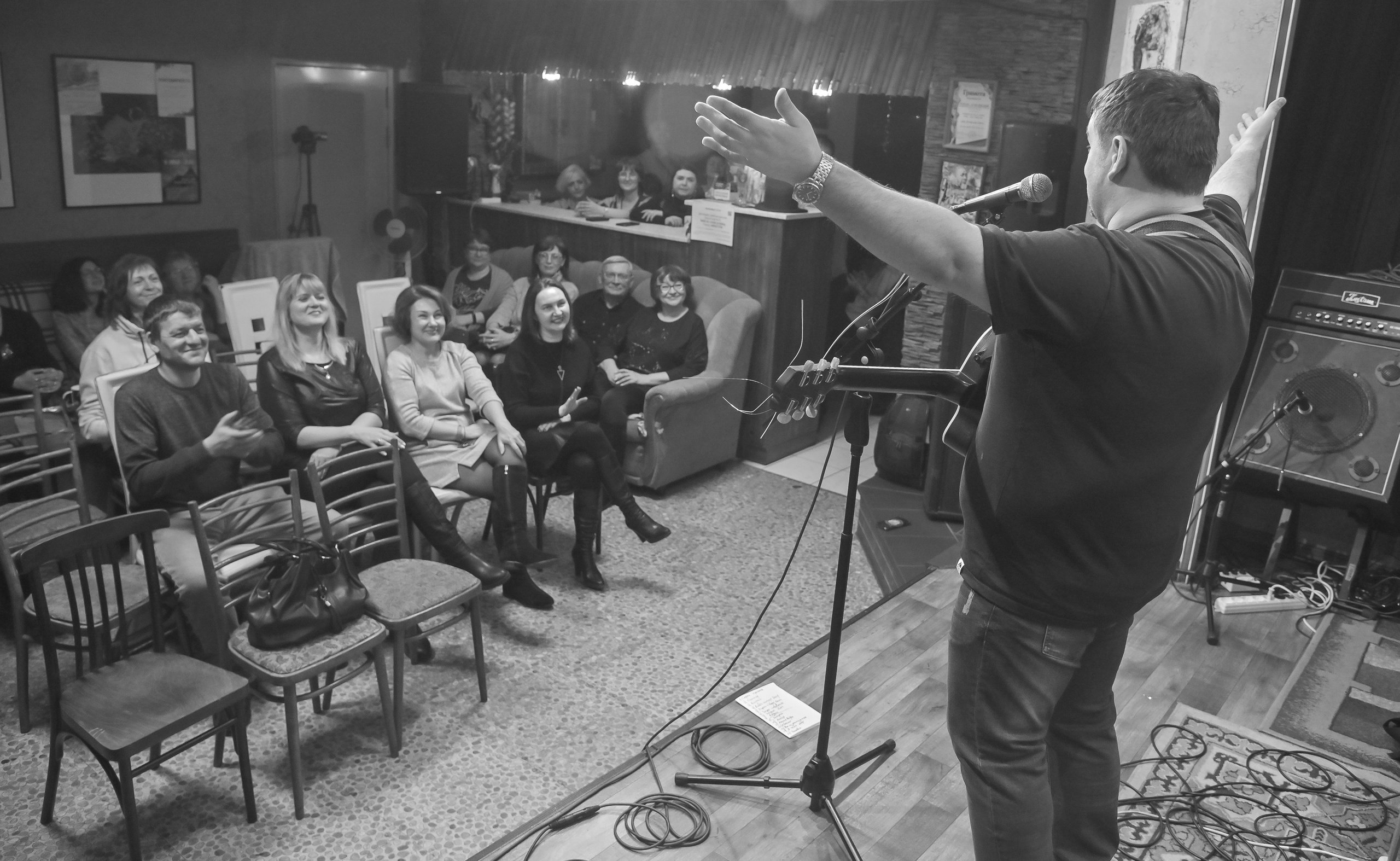 Творческий вечер Михаила Гребенникова в РКС «БАZА 24». Репортажный профессиональный фотограф-любитель