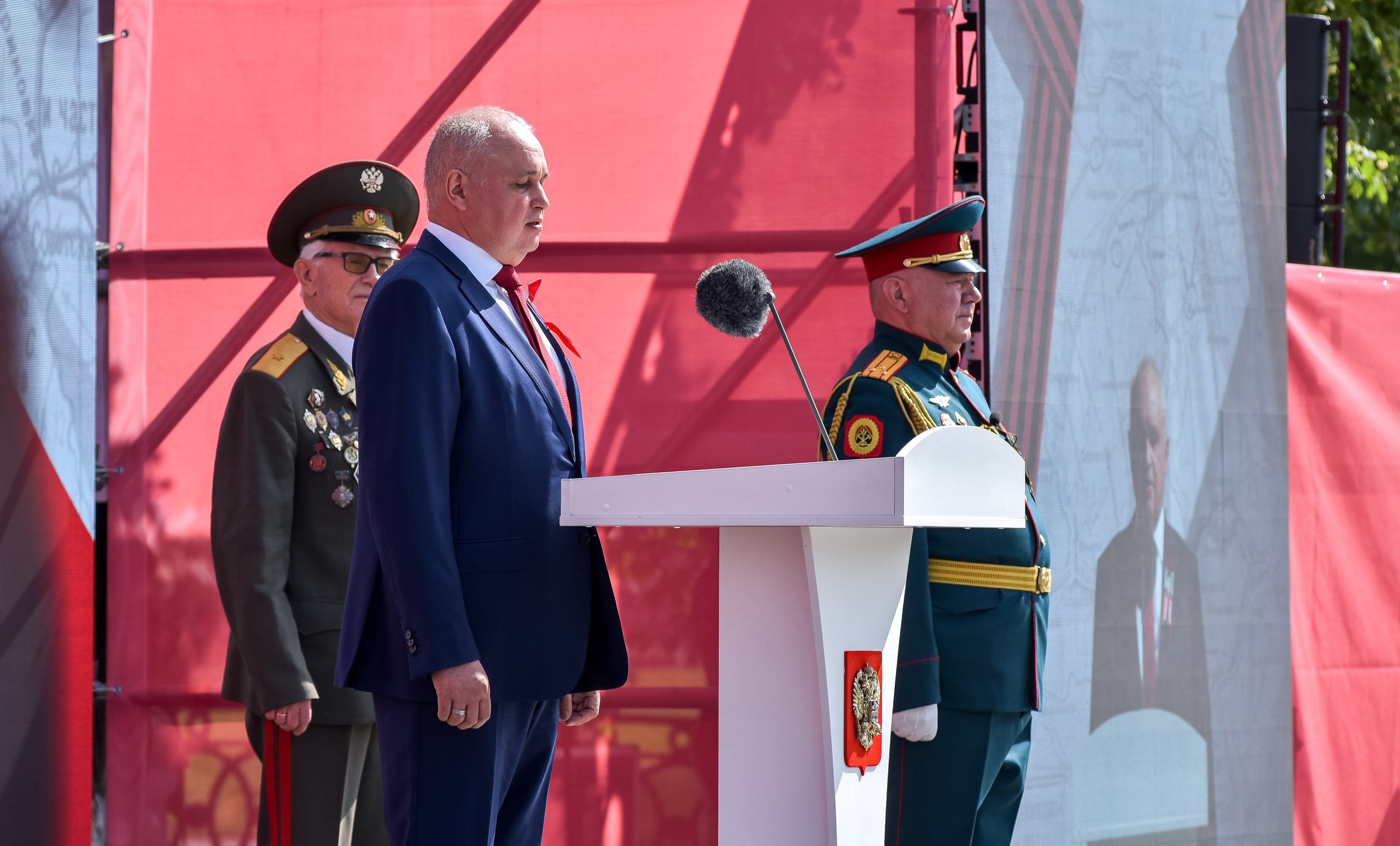 Парад Победы в Новокузнецке 24.06.2020. Репортажный профессиональный фотограф-любитель