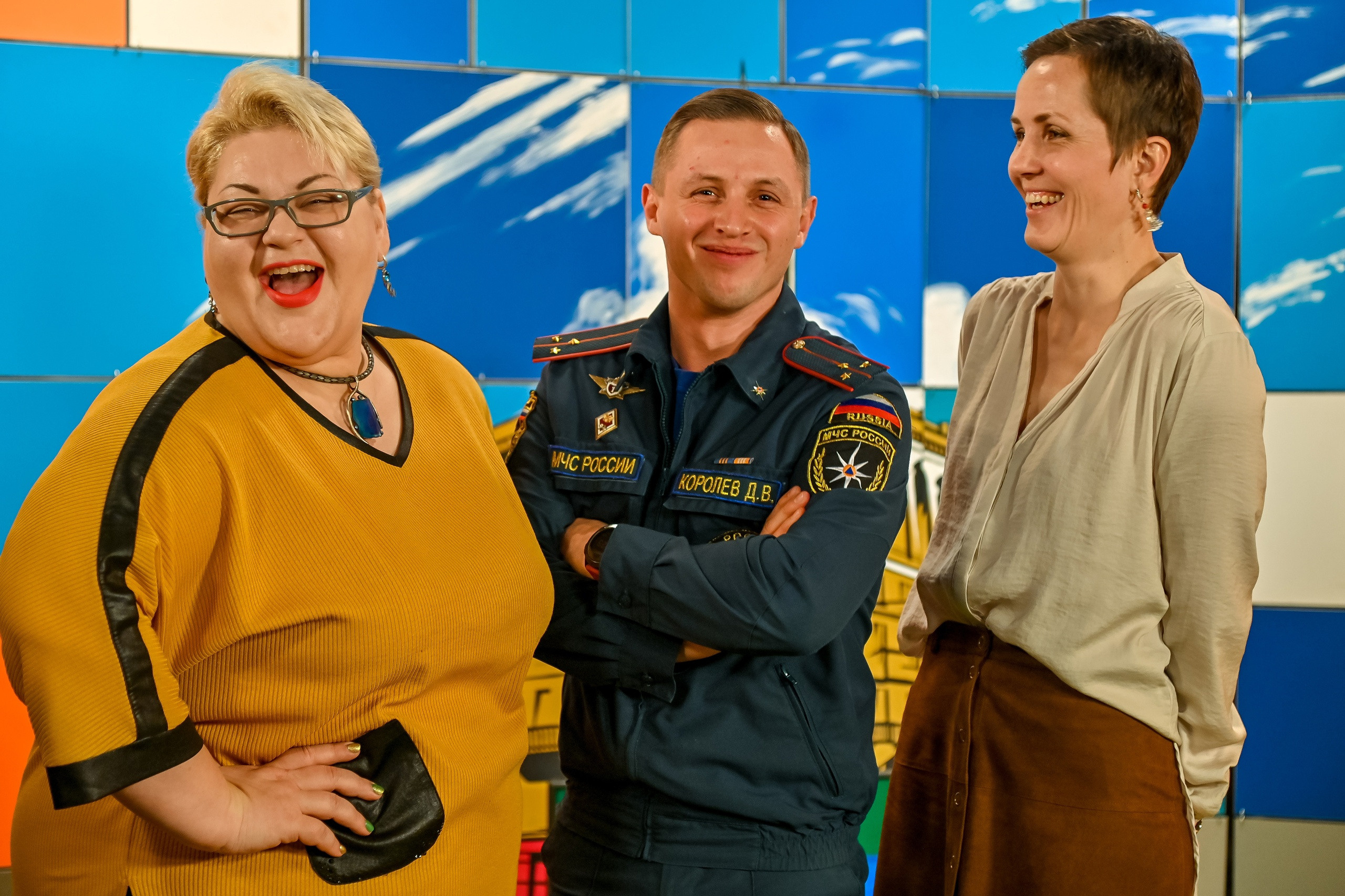 Самое время. Утро! Запись программы 19.12.2022. Репортажный профессиональный фотограф-любитель