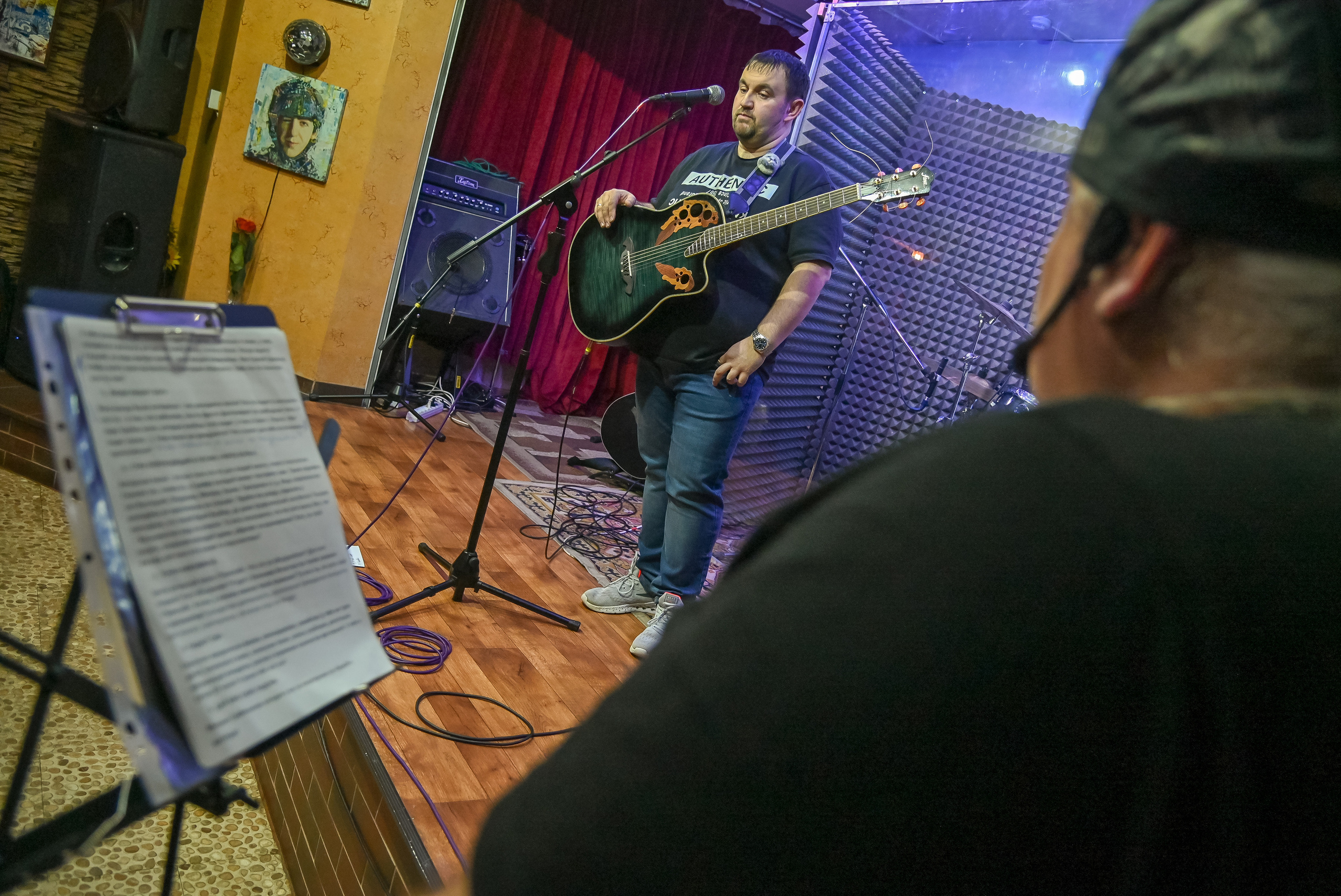 Творческий вечер Михаила Гребенникова в РКС «БАZА 24». Репортажный профессиональный фотограф-любитель