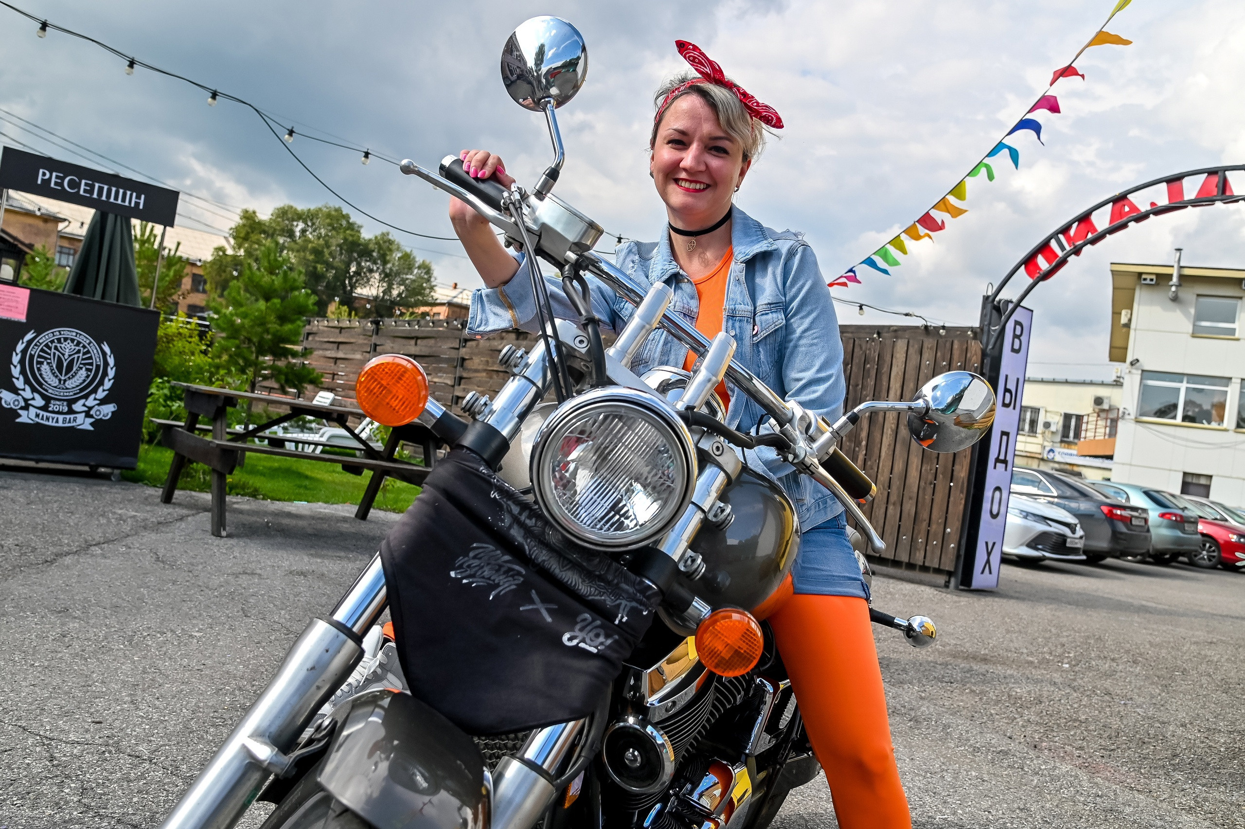 Мутные типочки на районе… Съемка клипа 21.08.2022. Репортажный профессиональный фотограф-любитель