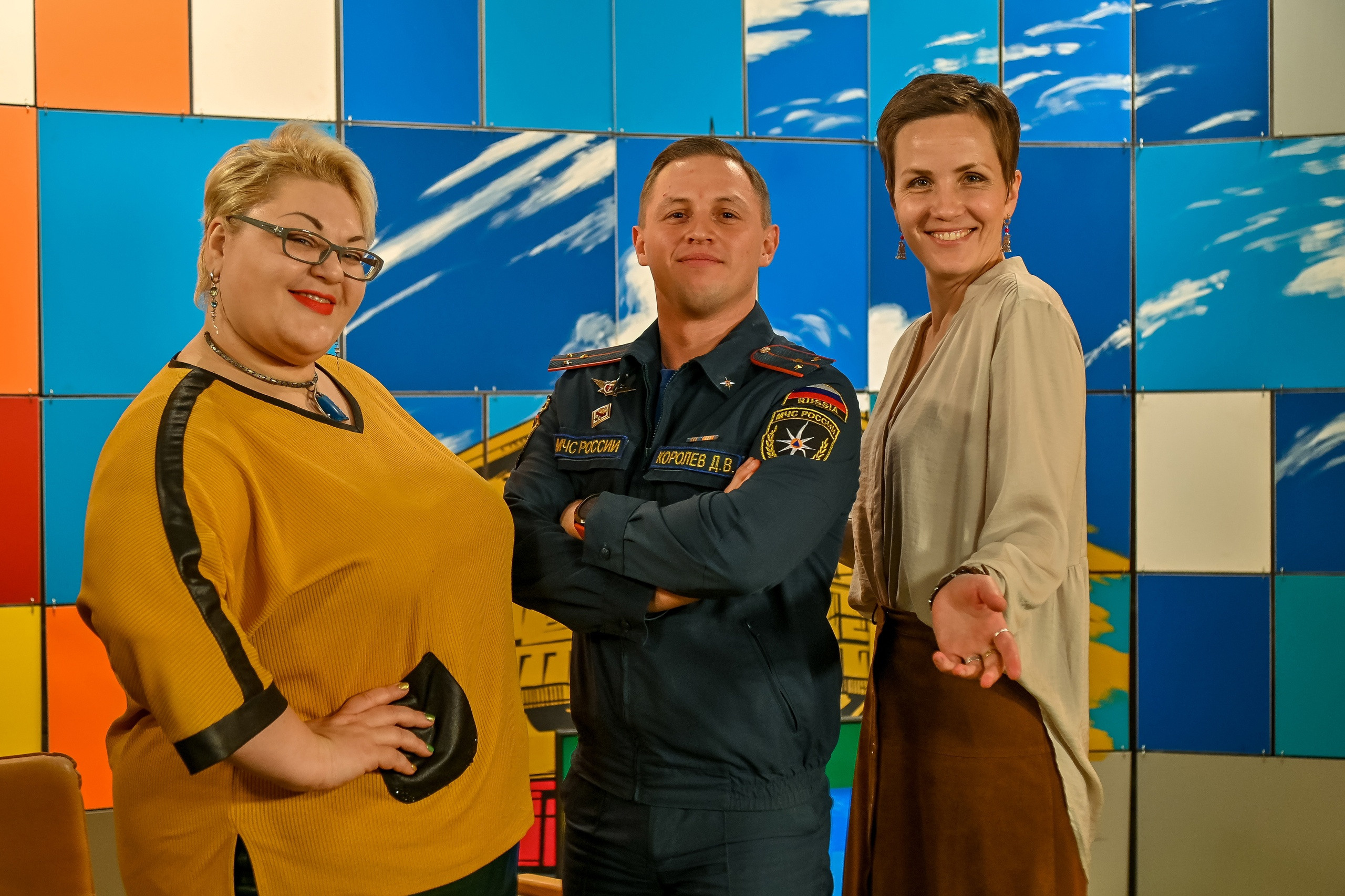 Самое время. Утро! Запись программы 19.12.2022. Репортажный профессиональный фотограф-любитель