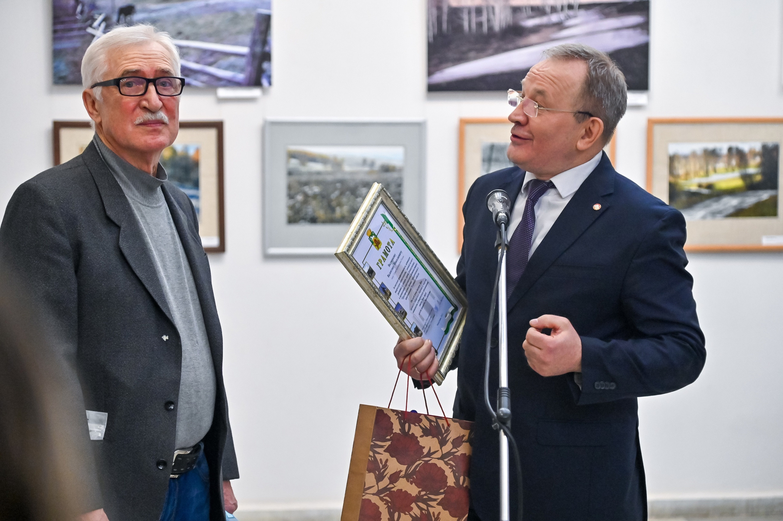 Юбилейная фотовыставка Валентина Волченкова 02.02.2022. Репортажный профессиональный фотограф-любитель