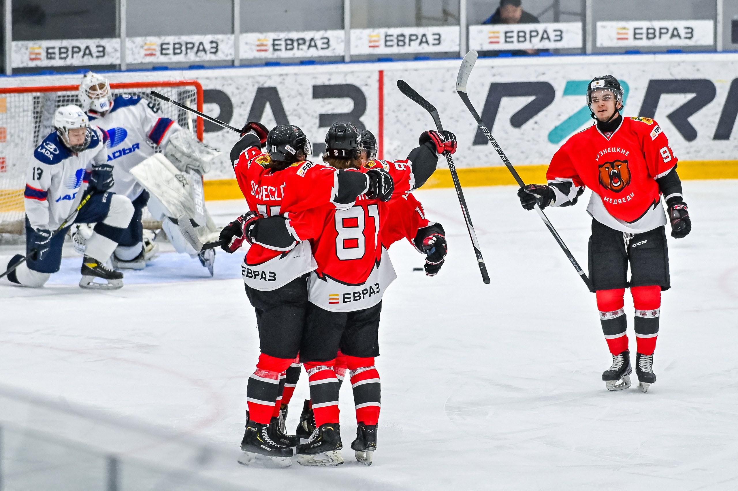 «Кузнецкие Медведи» — «Ладья» 06.01.2023. Репортажный профессиональный фотограф-любитель