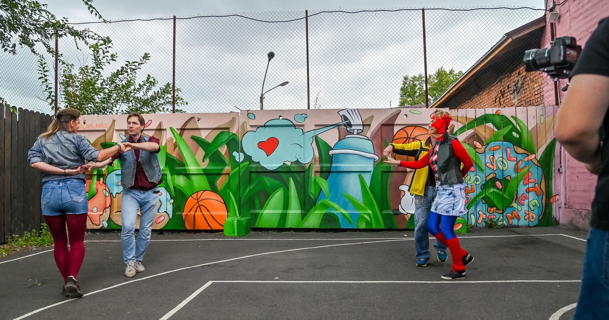 Мутные типочки на районе… Съемка клипа 21.08.2022. Репортажный профессиональный фотограф-любитель