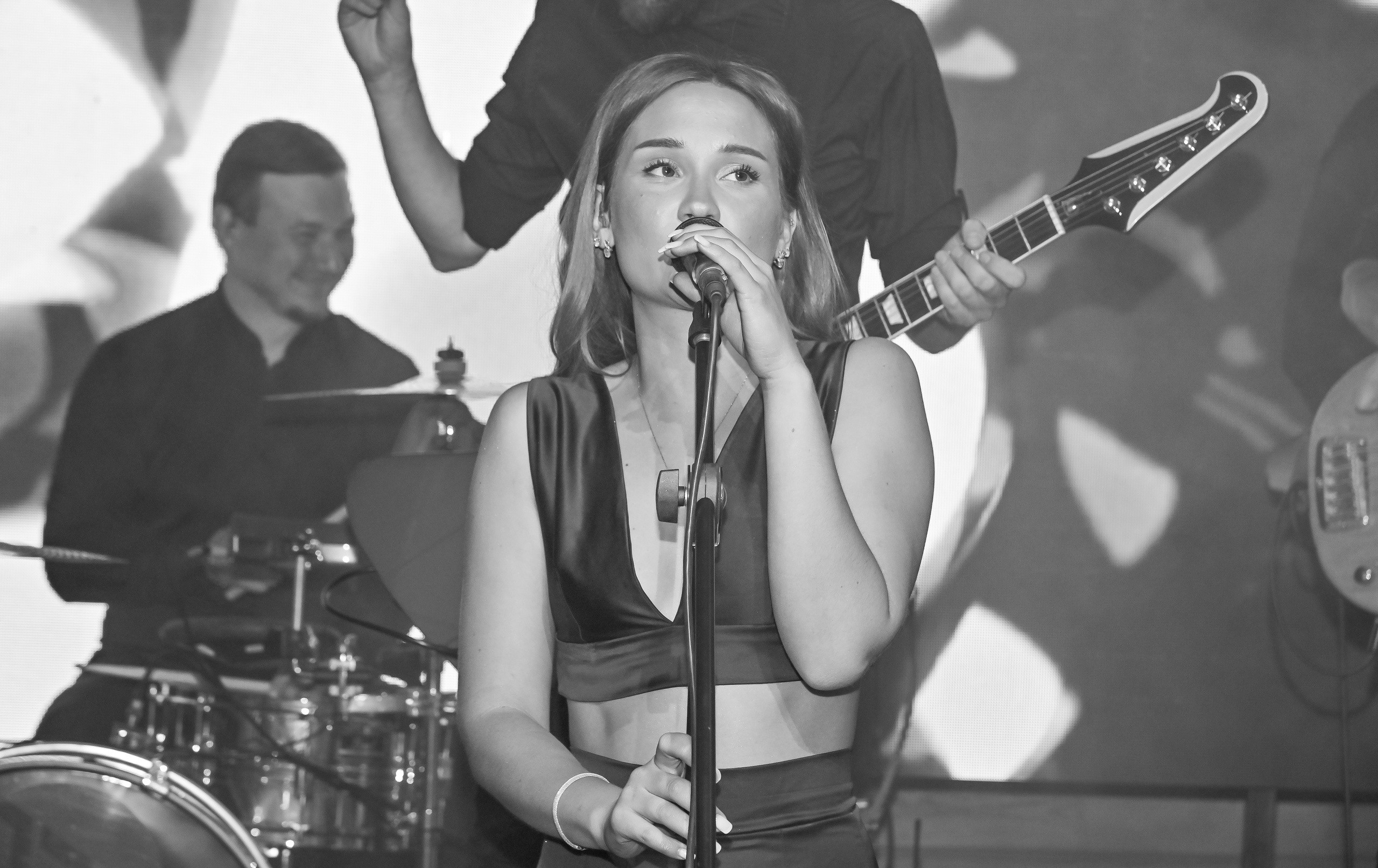 Кавер-группа «Алые паруса» Кемерово. Репортажный профессиональный фотограф-любитель