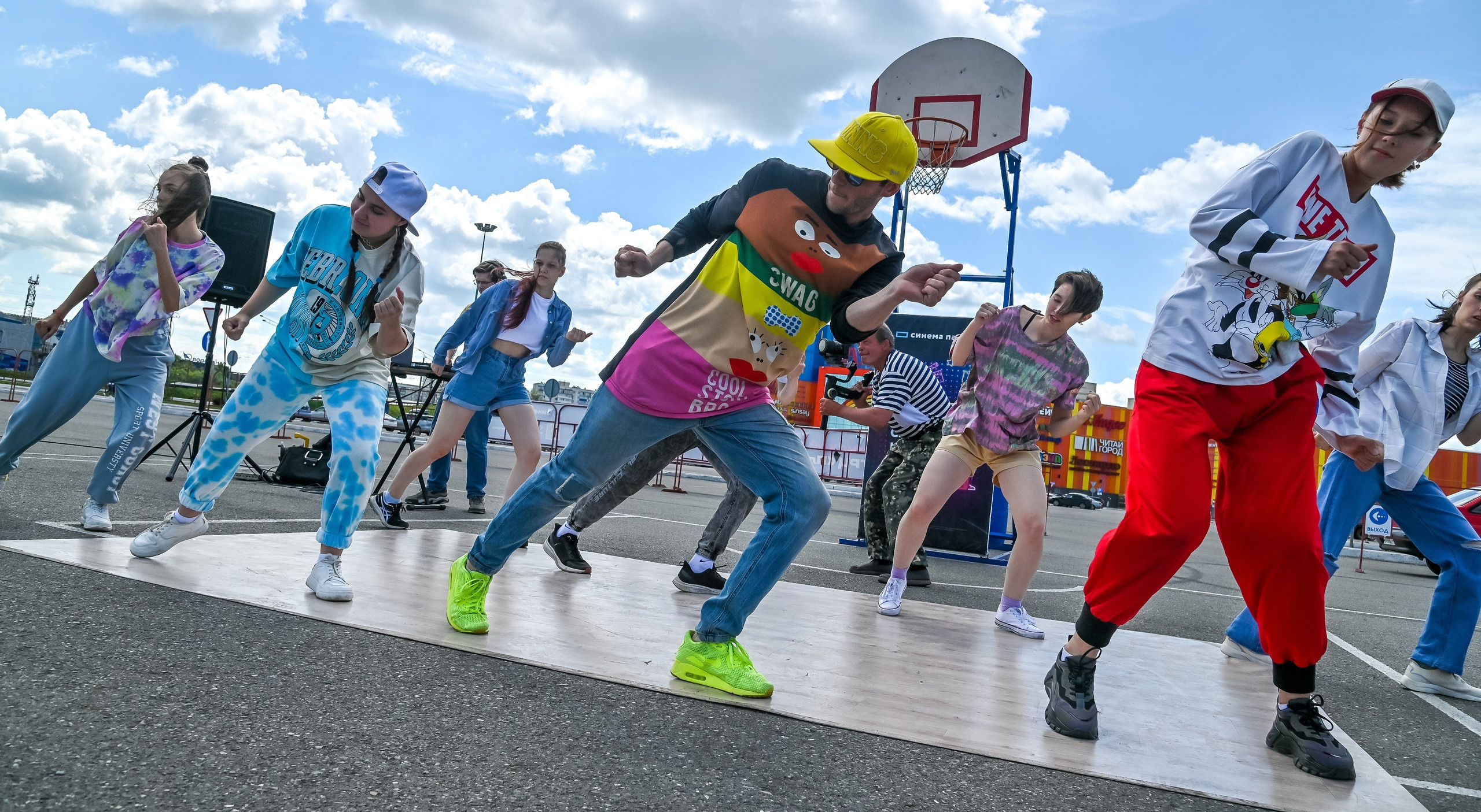 Съемка клипа Сергея Ермакова 25.06.2022. Репортажный профессиональный фотограф-любитель