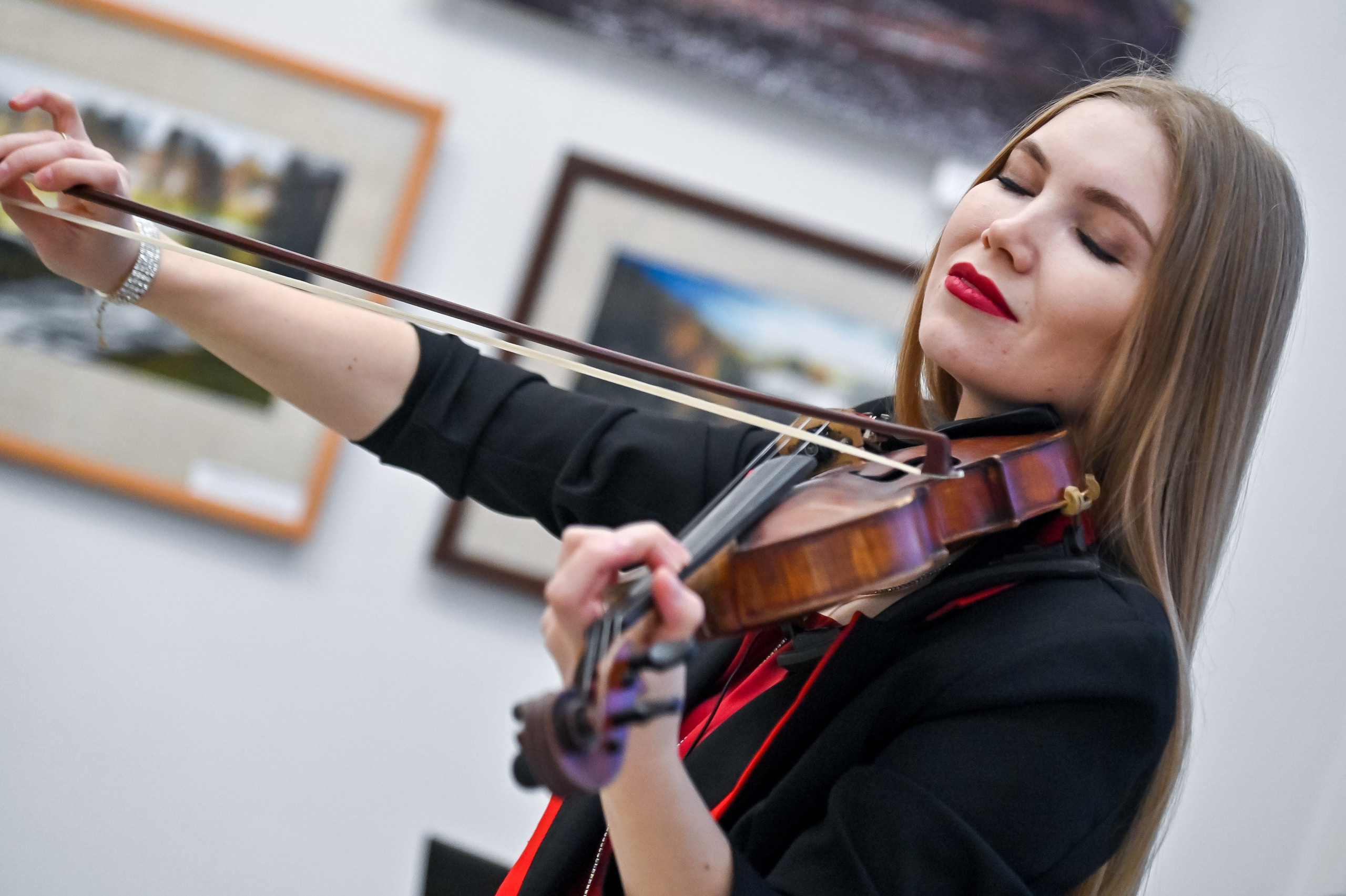 Юбилейная фотовыставка Валентина Волченкова 02.02.2022. Репортажный профессиональный фотограф-любитель
