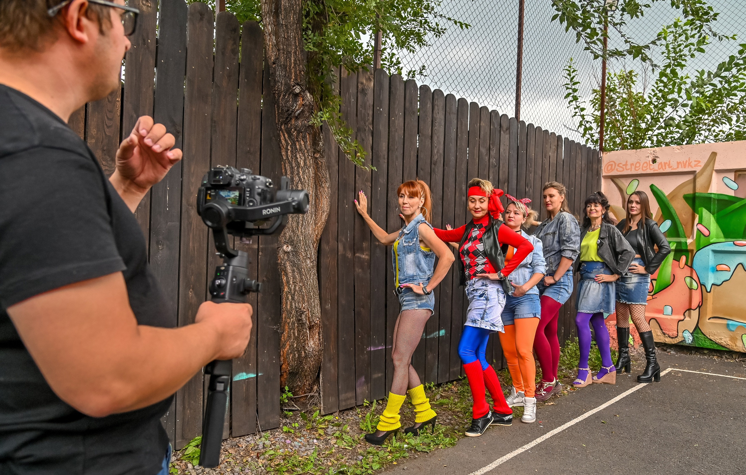 Мутные типочки на районе… Съемка клипа 21.08.2022. Репортажный профессиональный фотограф-любитель