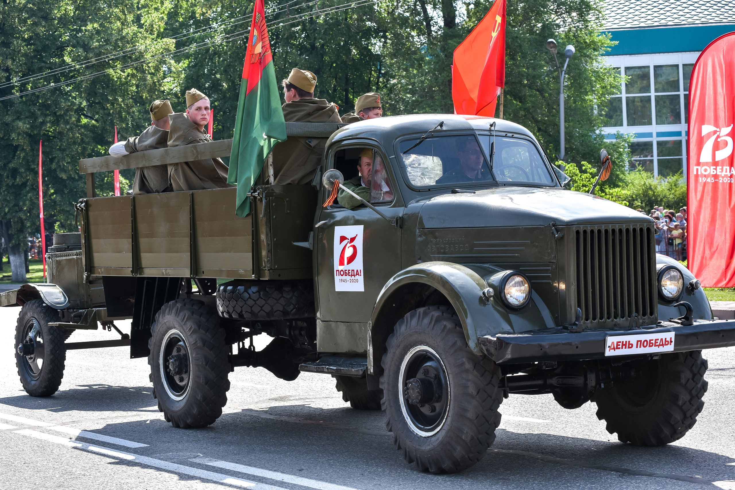 Парад Победы в Новокузнецке 24.06.2020. Репортажный профессиональный фотограф-любитель