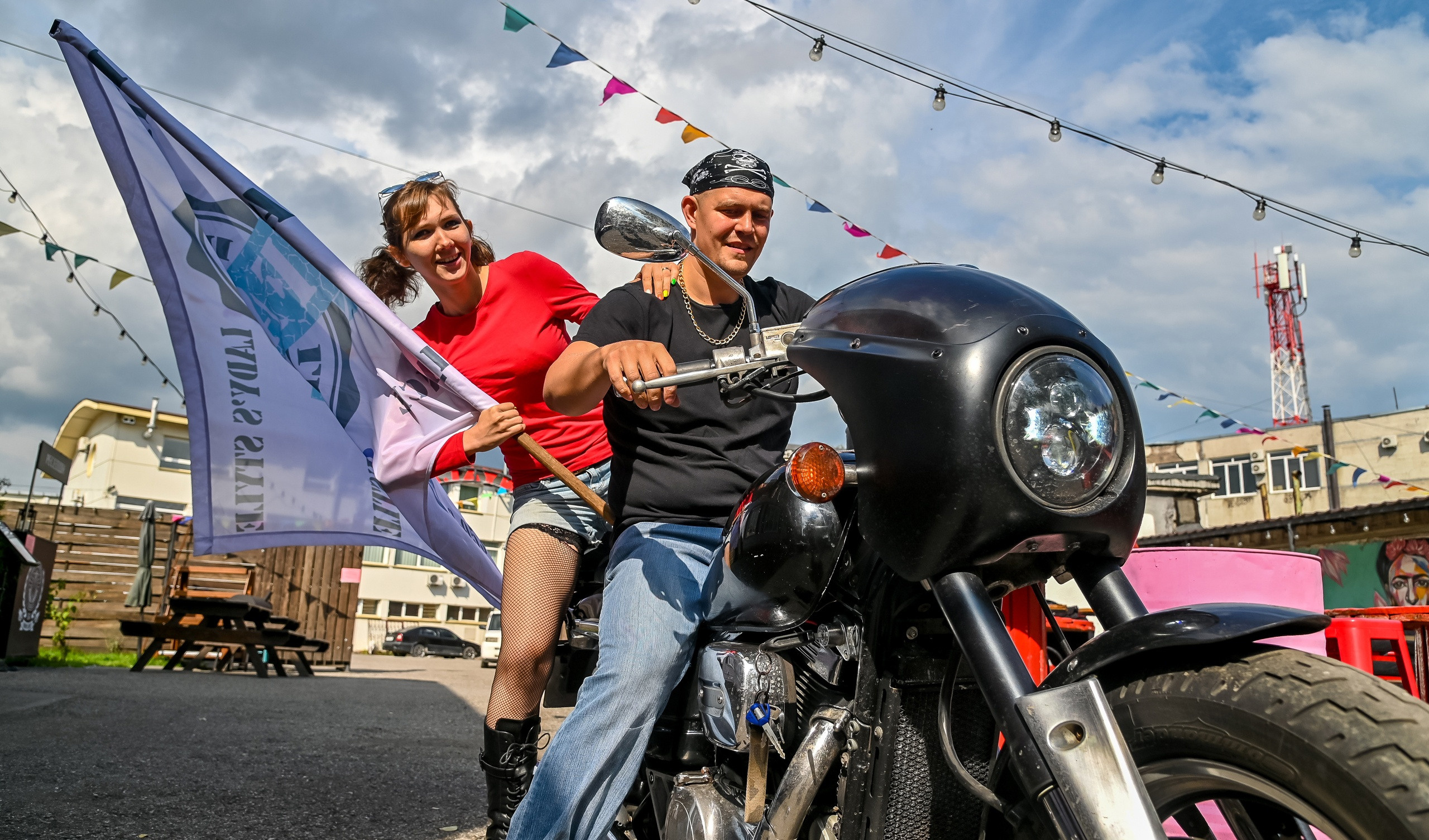 Мутные типочки на районе… Съемка клипа 21.08.2022. Репортажный профессиональный фотограф-любитель