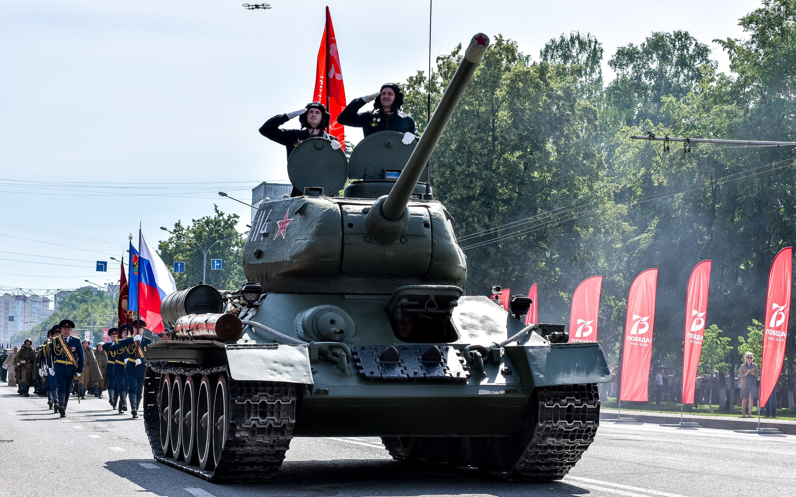 Парад Победы в Новокузнецке 24.06.2020. Репортажный профессиональный фотограф-любитель