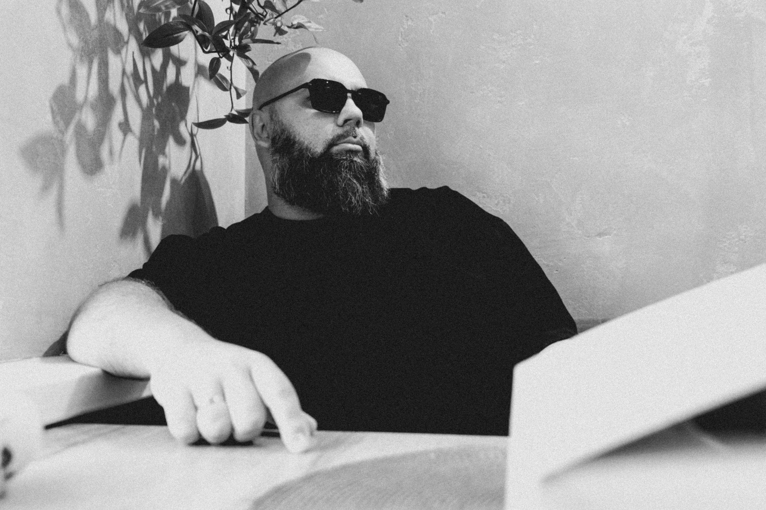 Бранимир и Корюковец, 07.08.2025, Санкт-Петербург. Человек в Шляпе