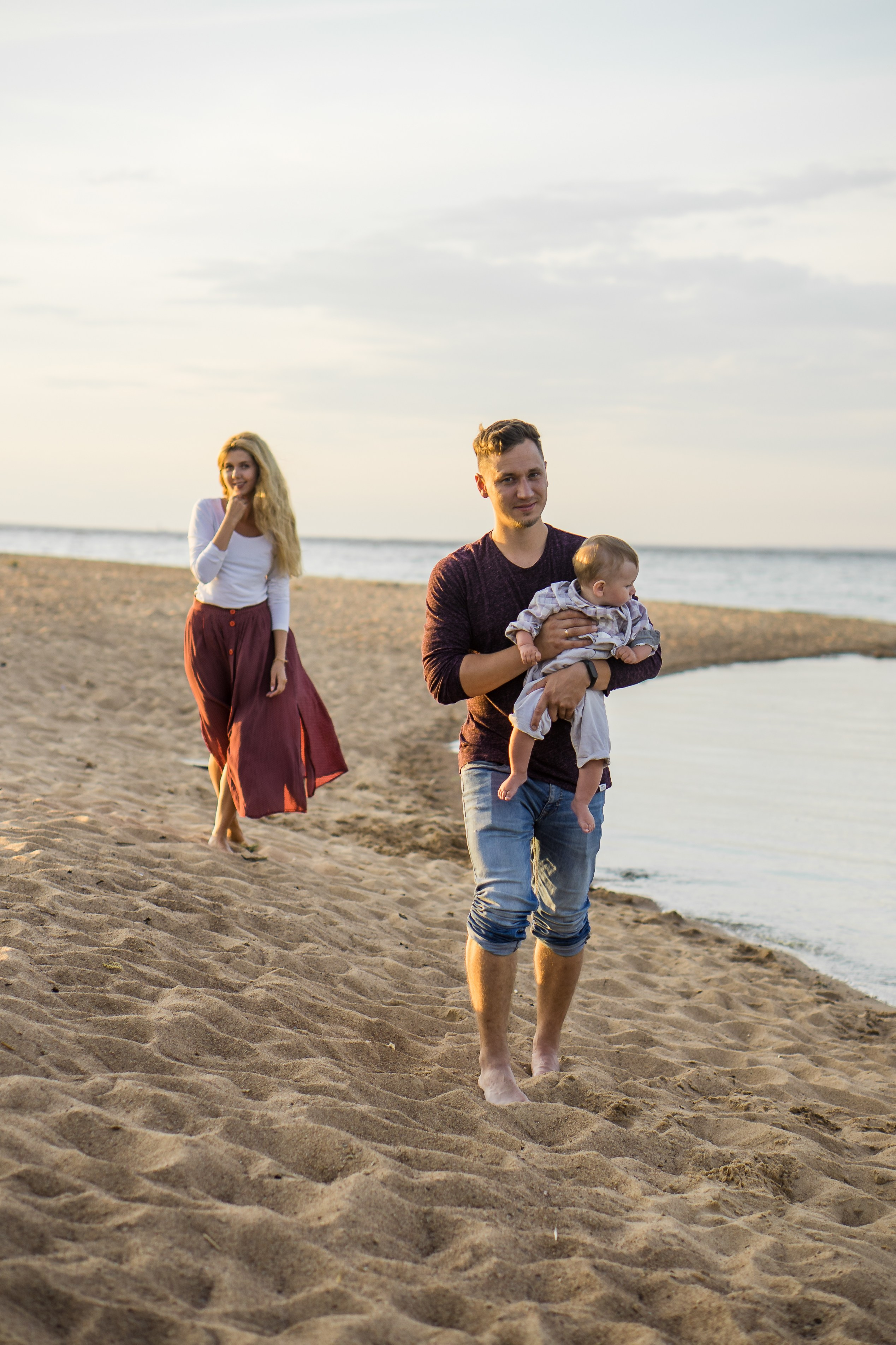 Стефан с родителями на заливе. Фотограф Ольга Игорева