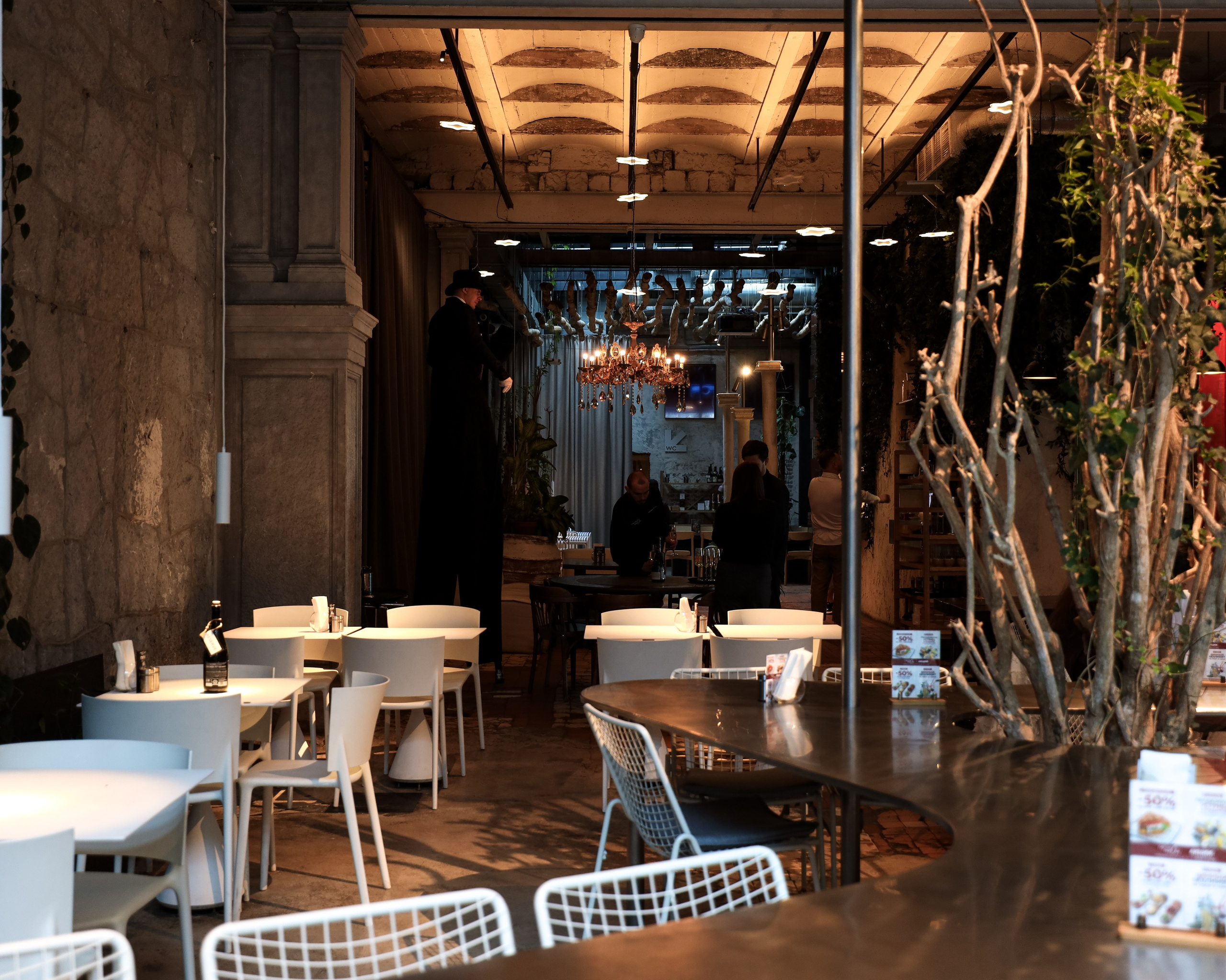 Gastrodvor «Диалог с Чеховым». Дженбаз Павел — фотограф в Ялте