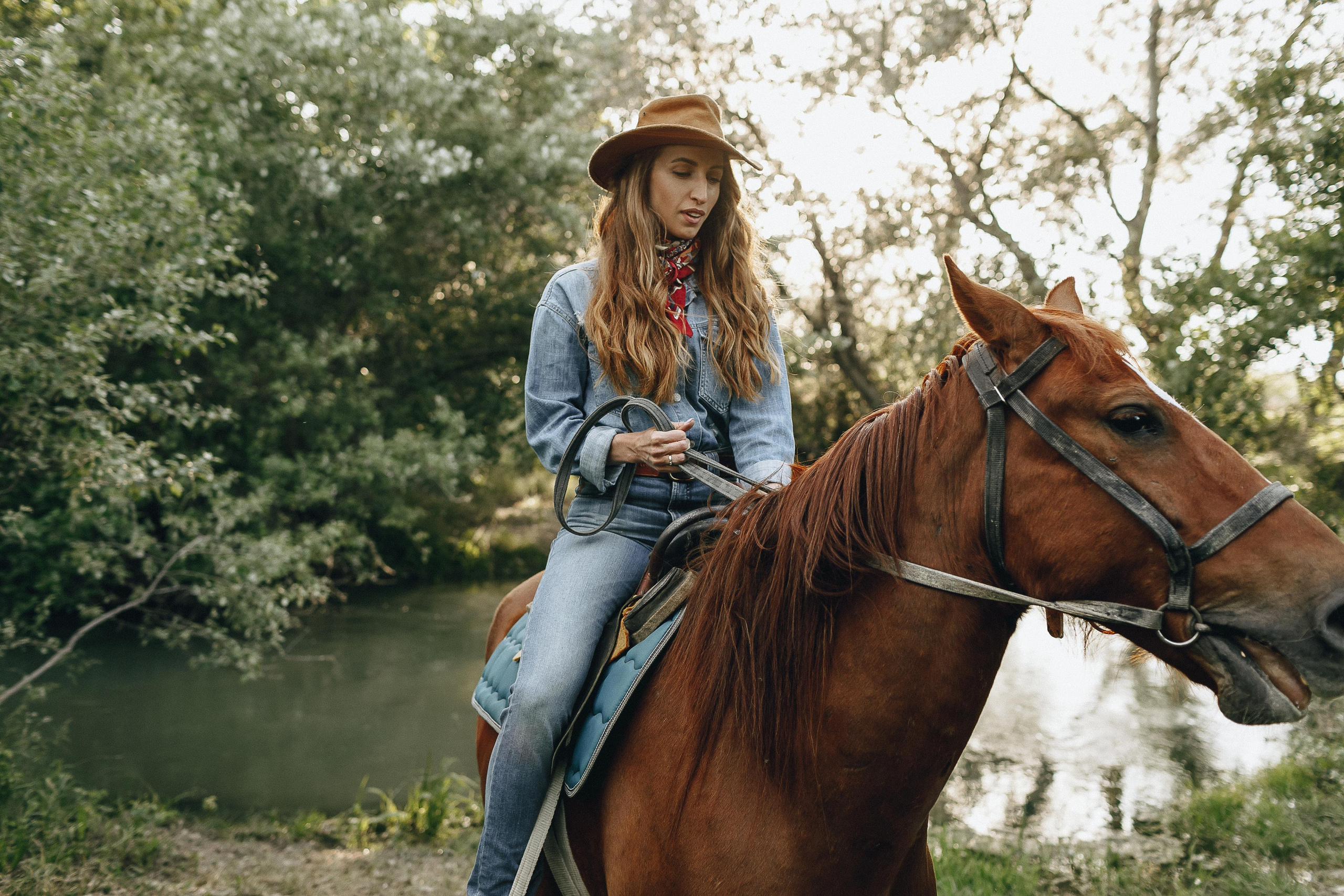 Девушка в образе ковбойши. Крым фото, отдых Крым, Севастополь фото, Свадьба фото, Олег Горбатко