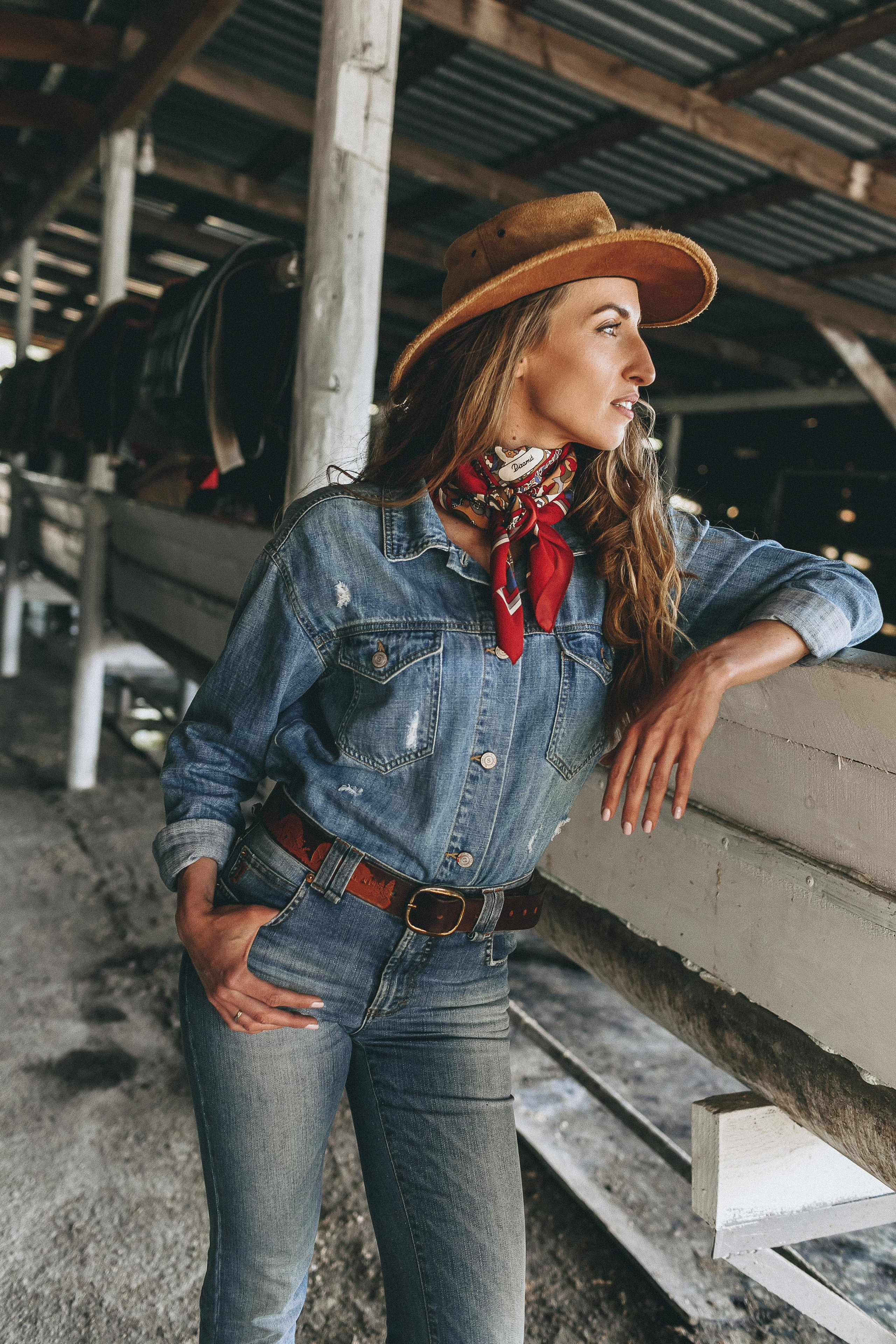 Девушка в образе ковбойши. Крым фото, отдых Крым, Севастополь фото, Свадьба фото, Олег Горбатко