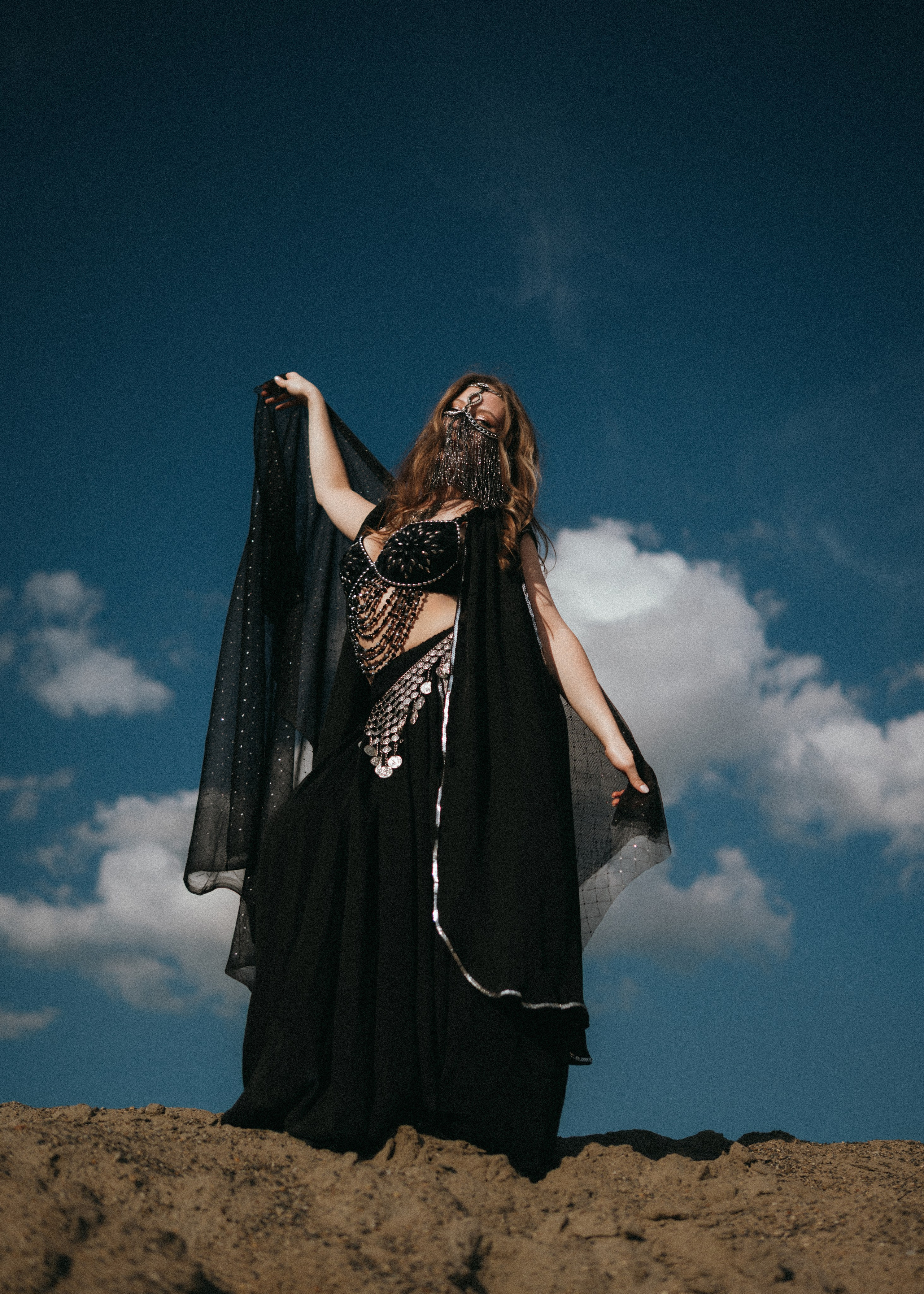 Орг https://t.me/fv_nsk vk.com/fv_nsk #фотовстречинск 💃🏻 @lina_laww Vk: https://vk.com/lina_lavv 💃🏻 @victoryyya_05 https://vk.com/victoryya_kir 👑 Белый костюм и&nbsp;тиара VK @olga.karrott.jewelry