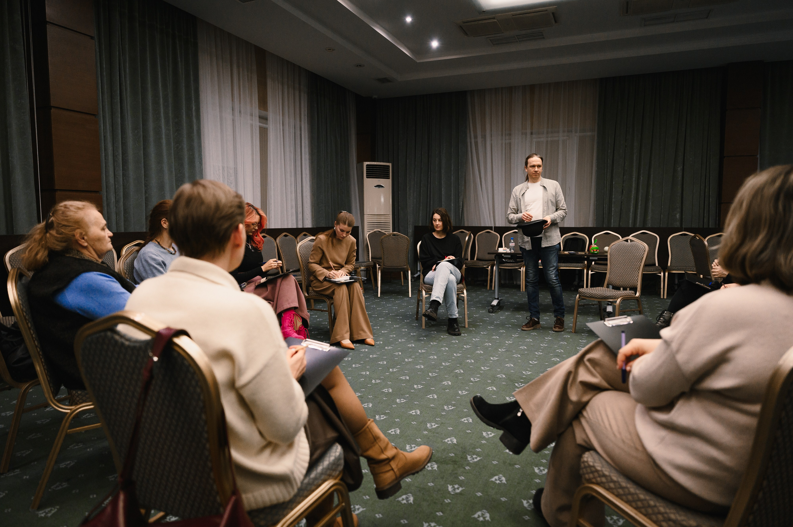 «Театр в квадрате». Клуб Читалка. Wedding and family photographer USA