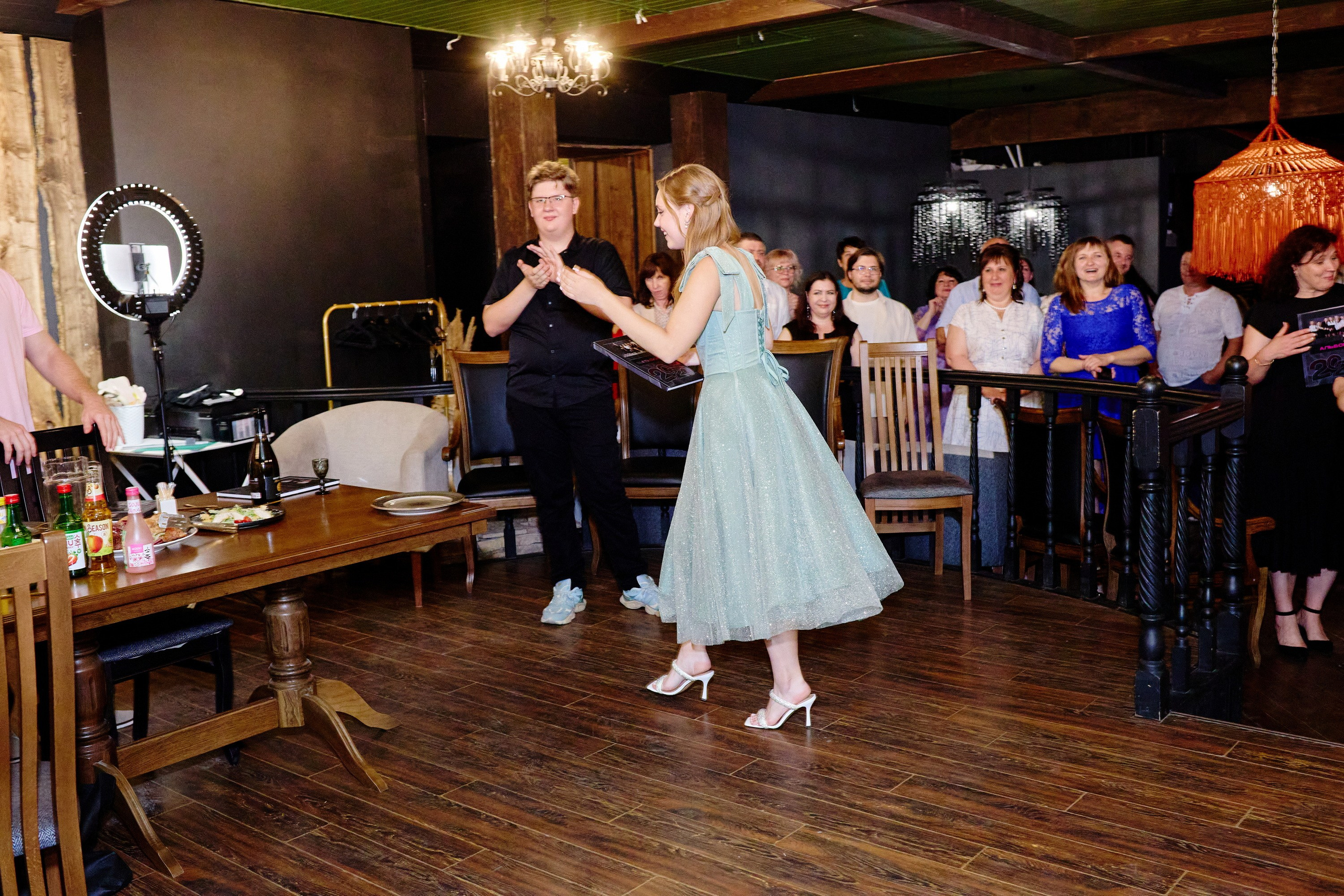 Выпускной 35 Сош. Фотограф Выпускные альбомы Таганрог Сергей Коробченко