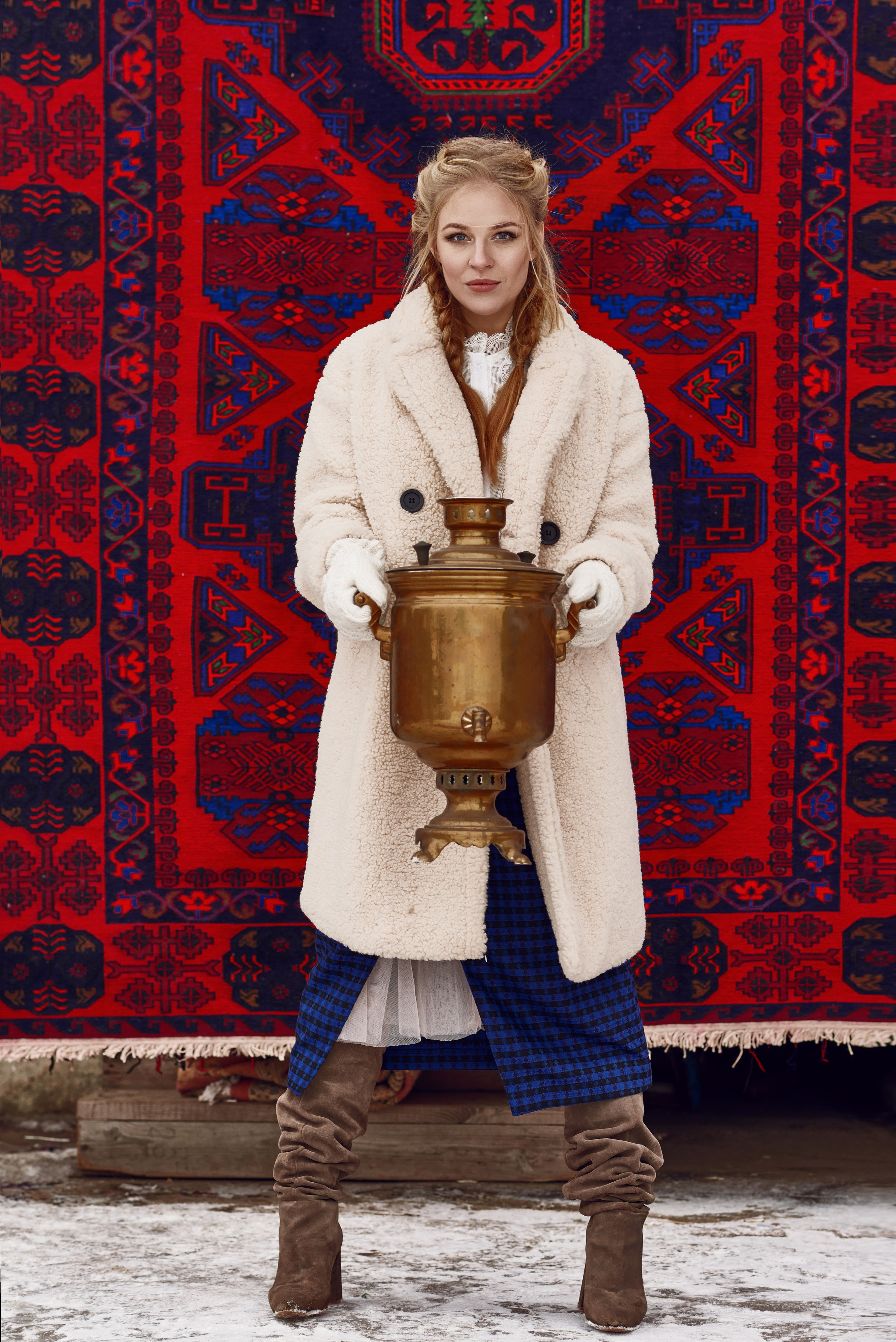 Необычная фотосессия. Фотограф Москва: тематическая фотосессия с подбором образа