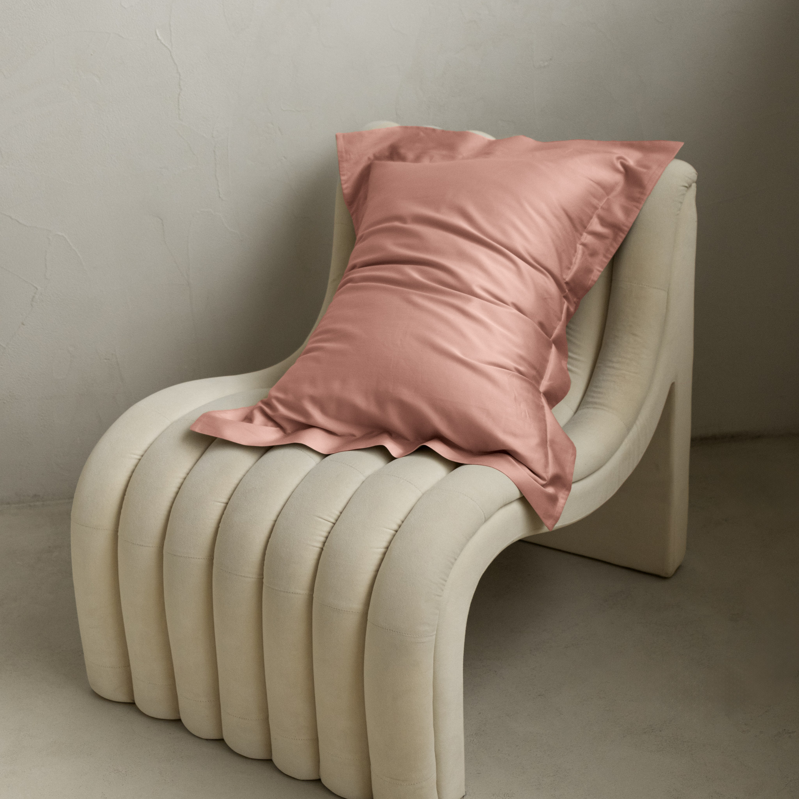 Постельное белье. Кристина — портретный фотограф