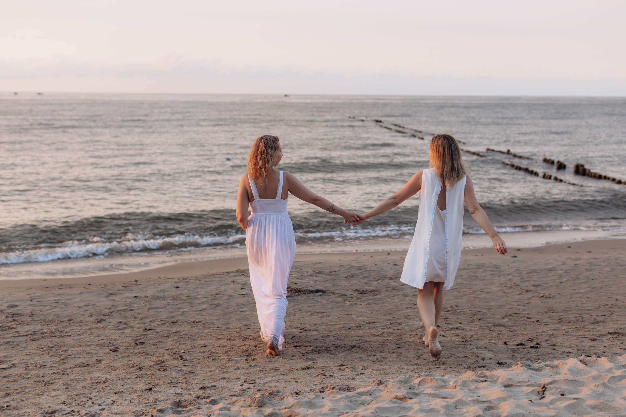 Подруги Отрадное закат лето. Фотограф в Калининграде свадебная фотография, репортажная, фотосессии